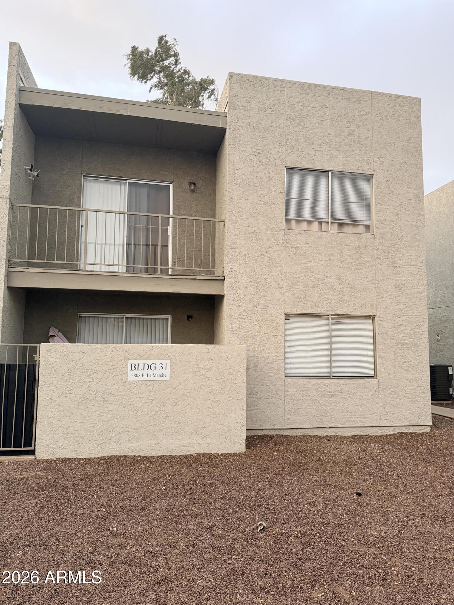 2808 E LE MARCHE Avenue
