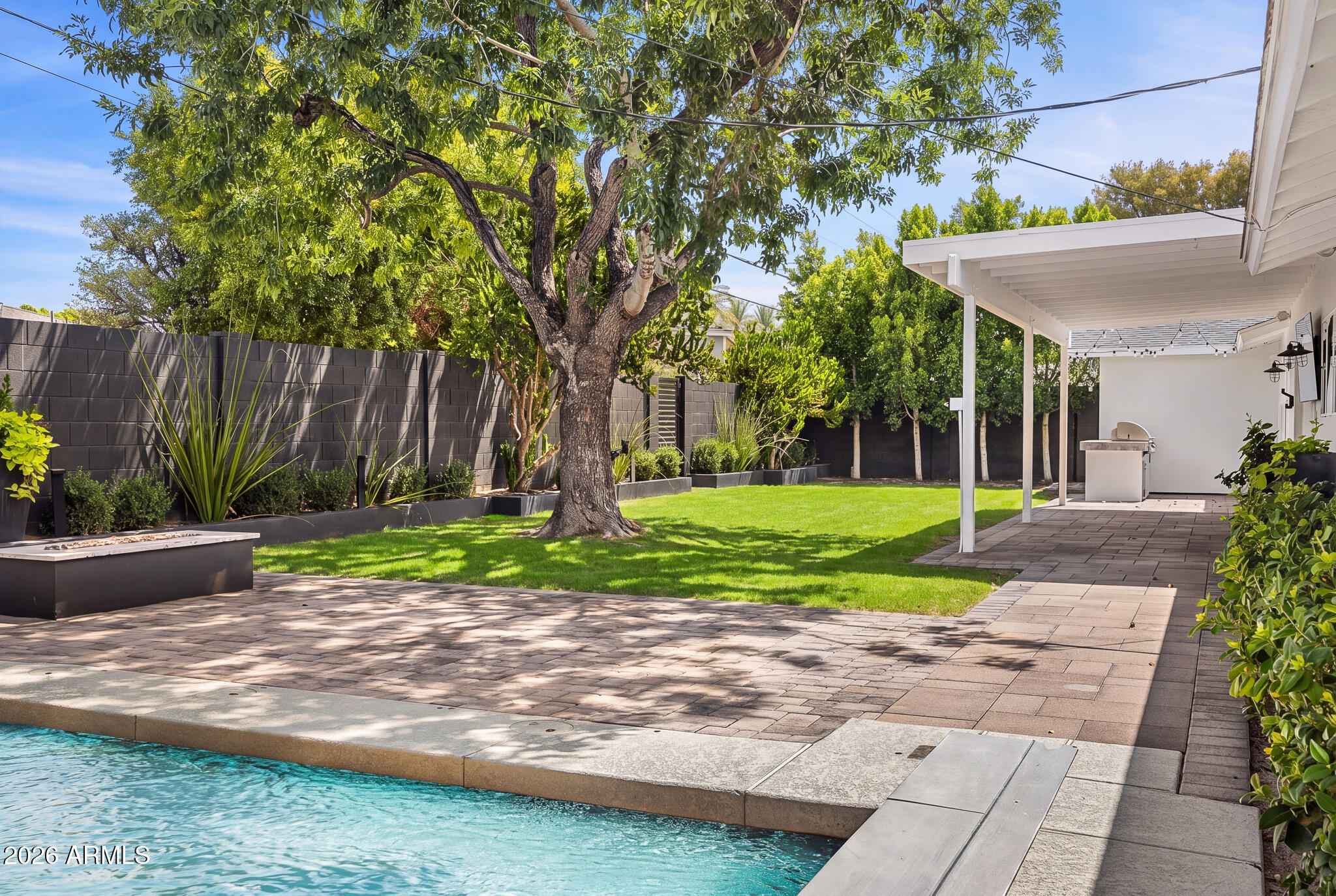 4618 E CALLE VENTURA
