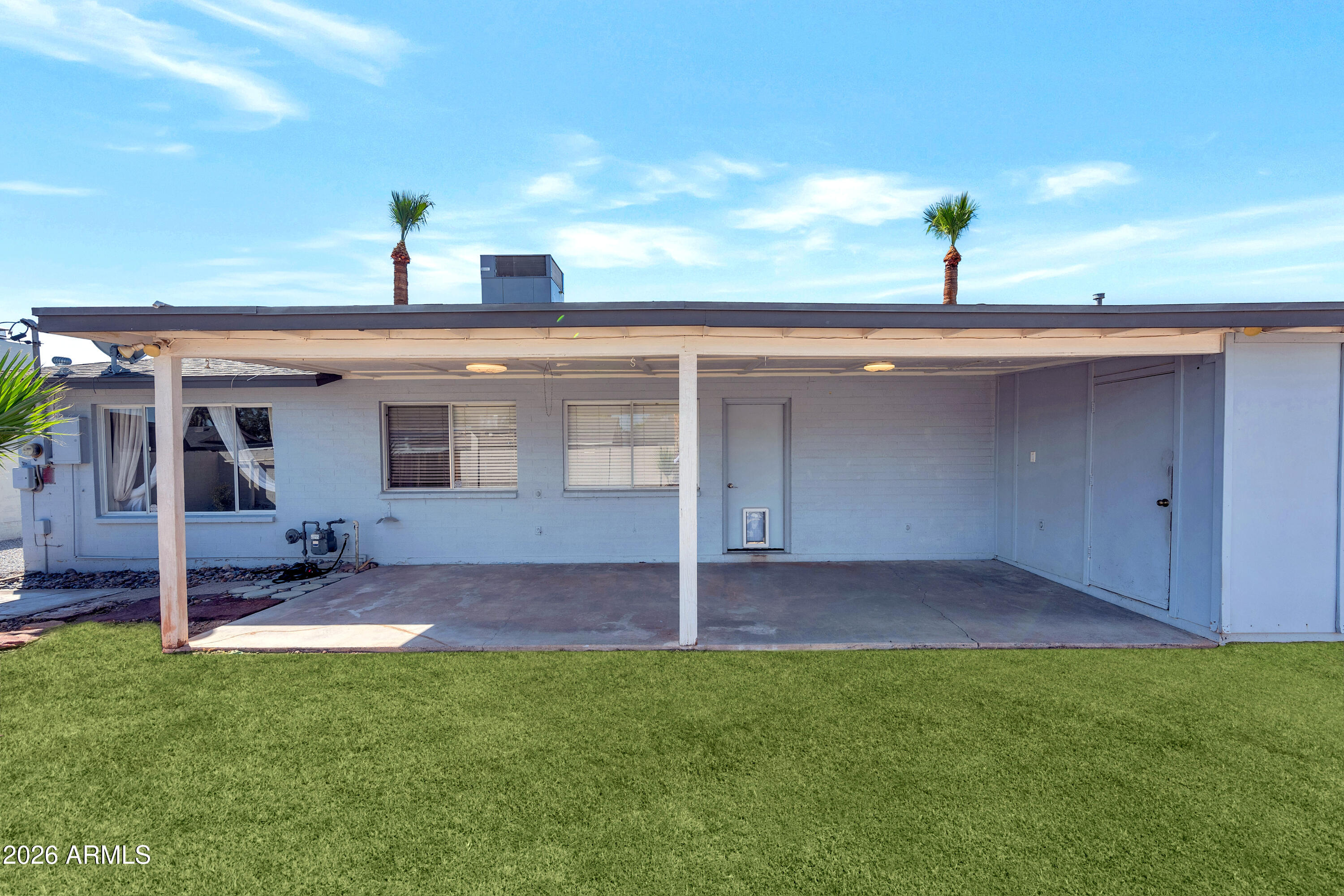3904 E SAHUARO Drive