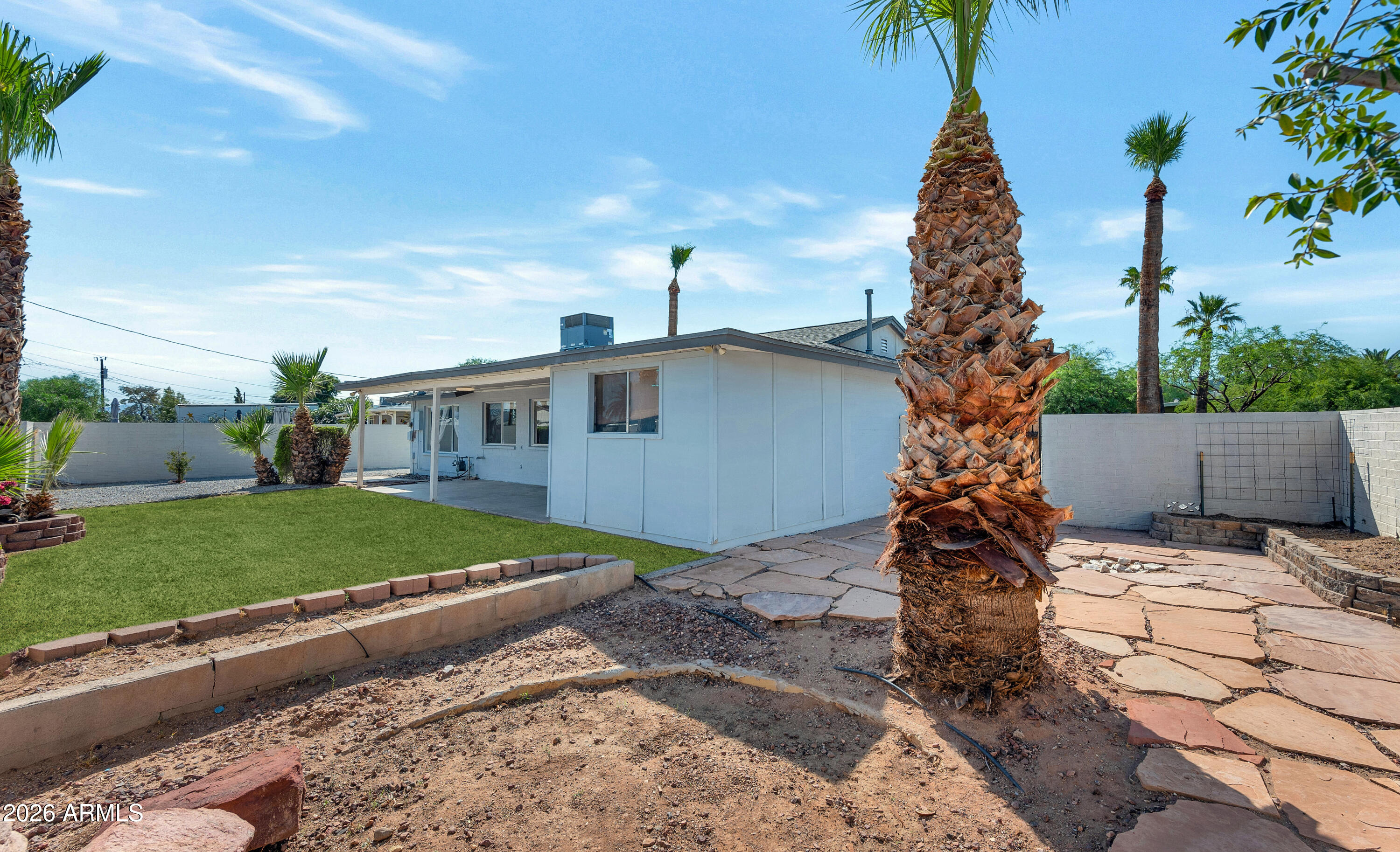 3904 E SAHUARO Drive