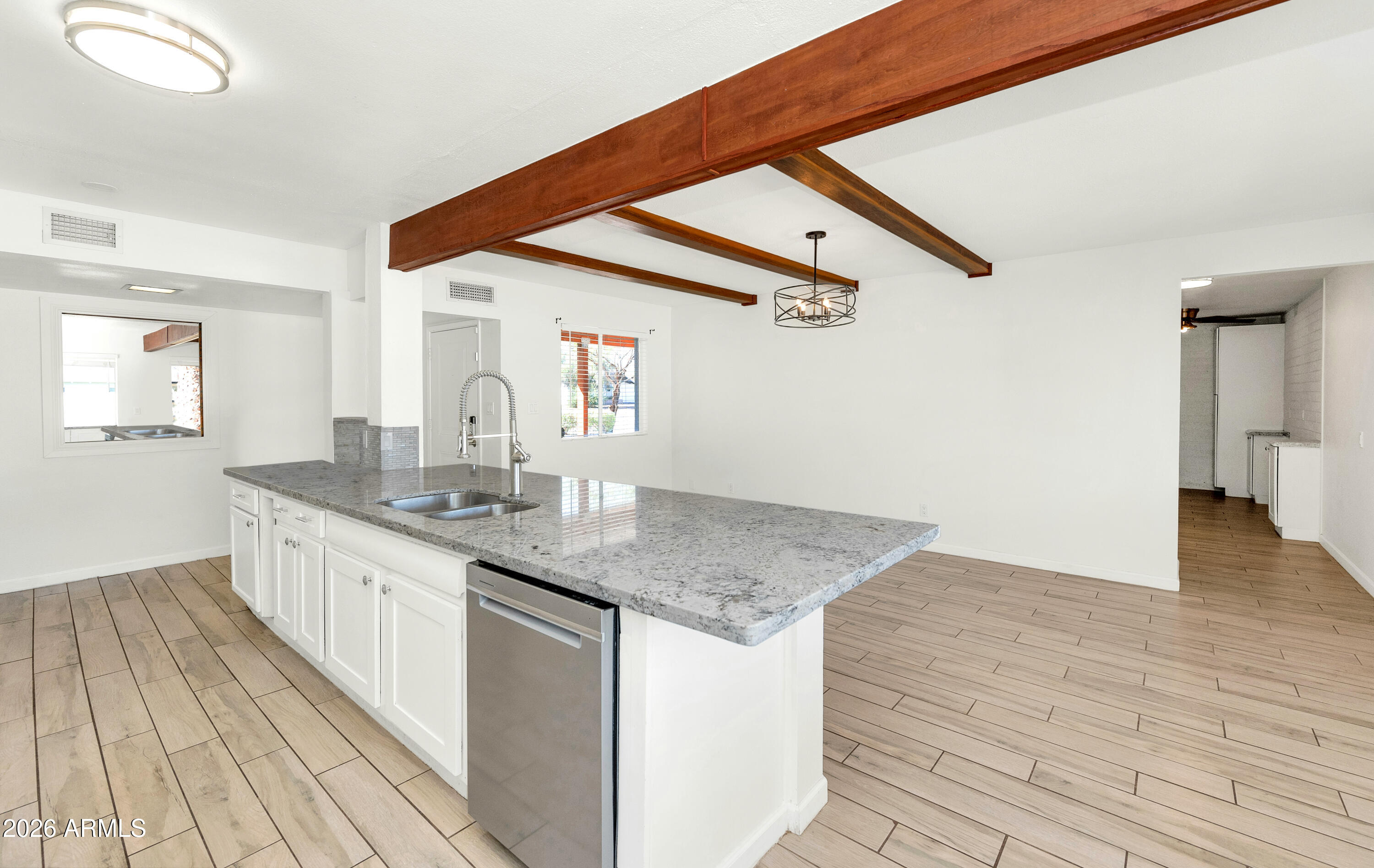 3904 E SAHUARO Drive