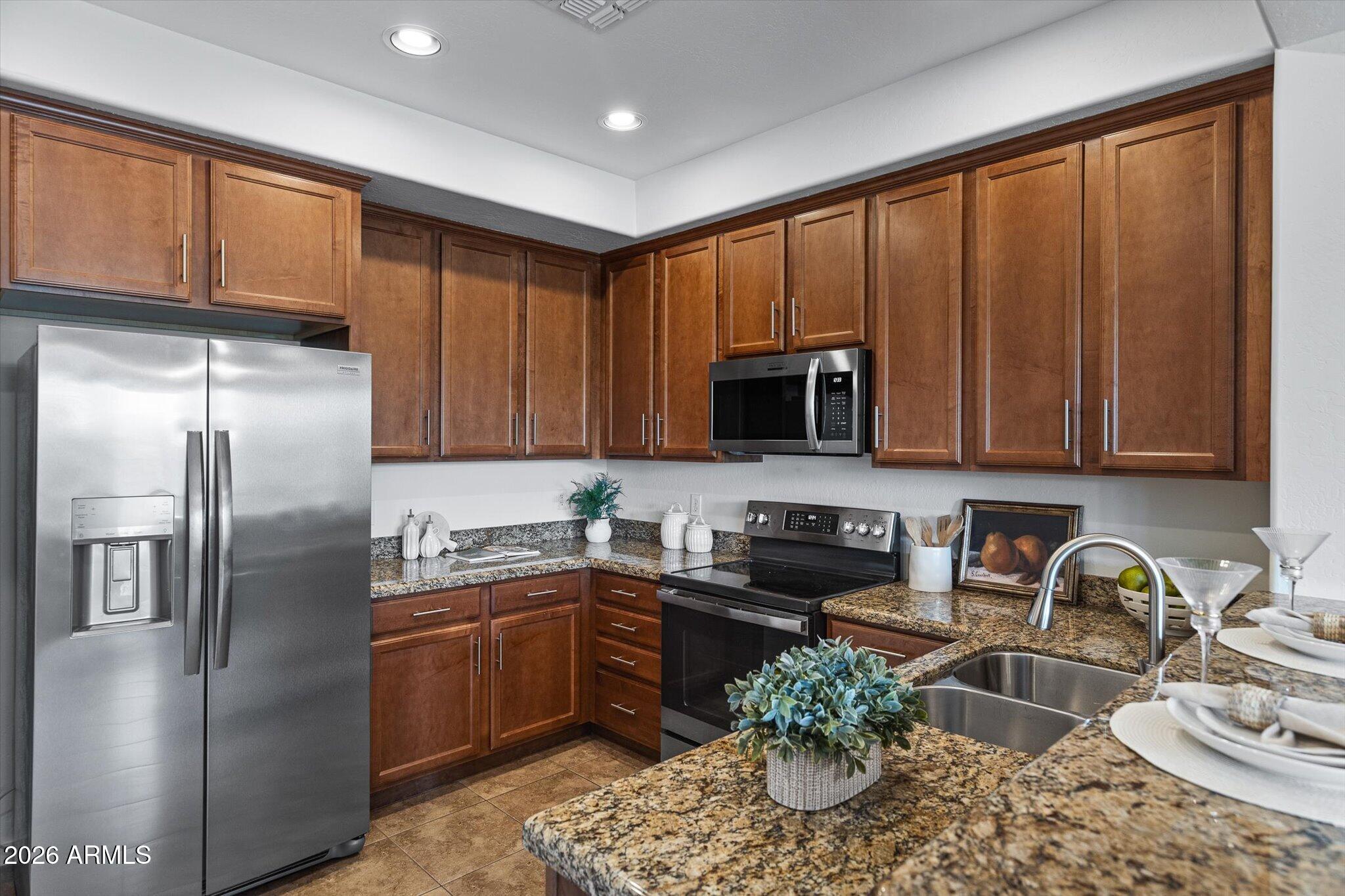 10260 E WHITE FEATHER Lane E 2015