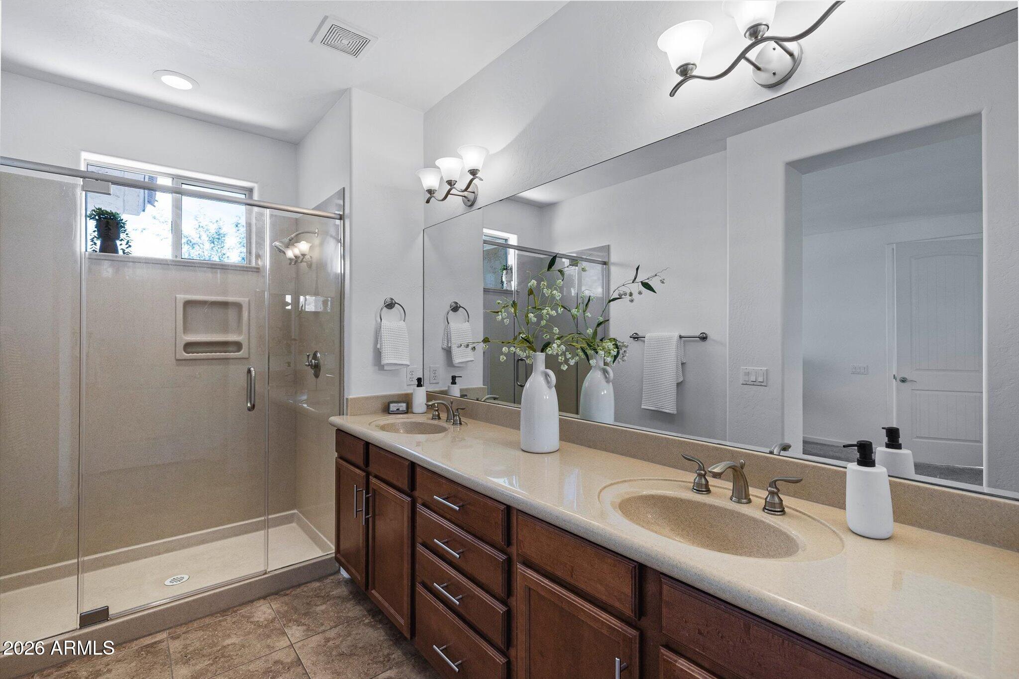 10260 E WHITE FEATHER Lane E 2015