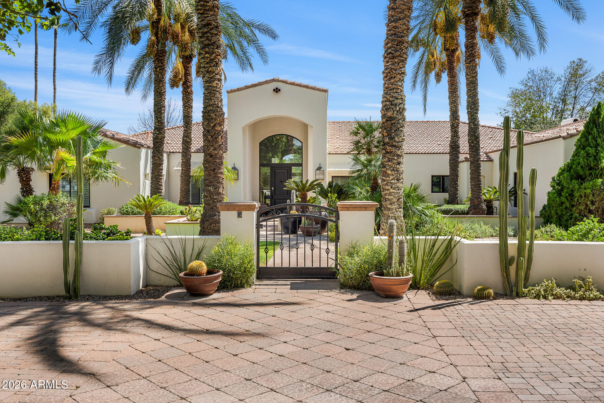 7475 E JACKRABBIT Road