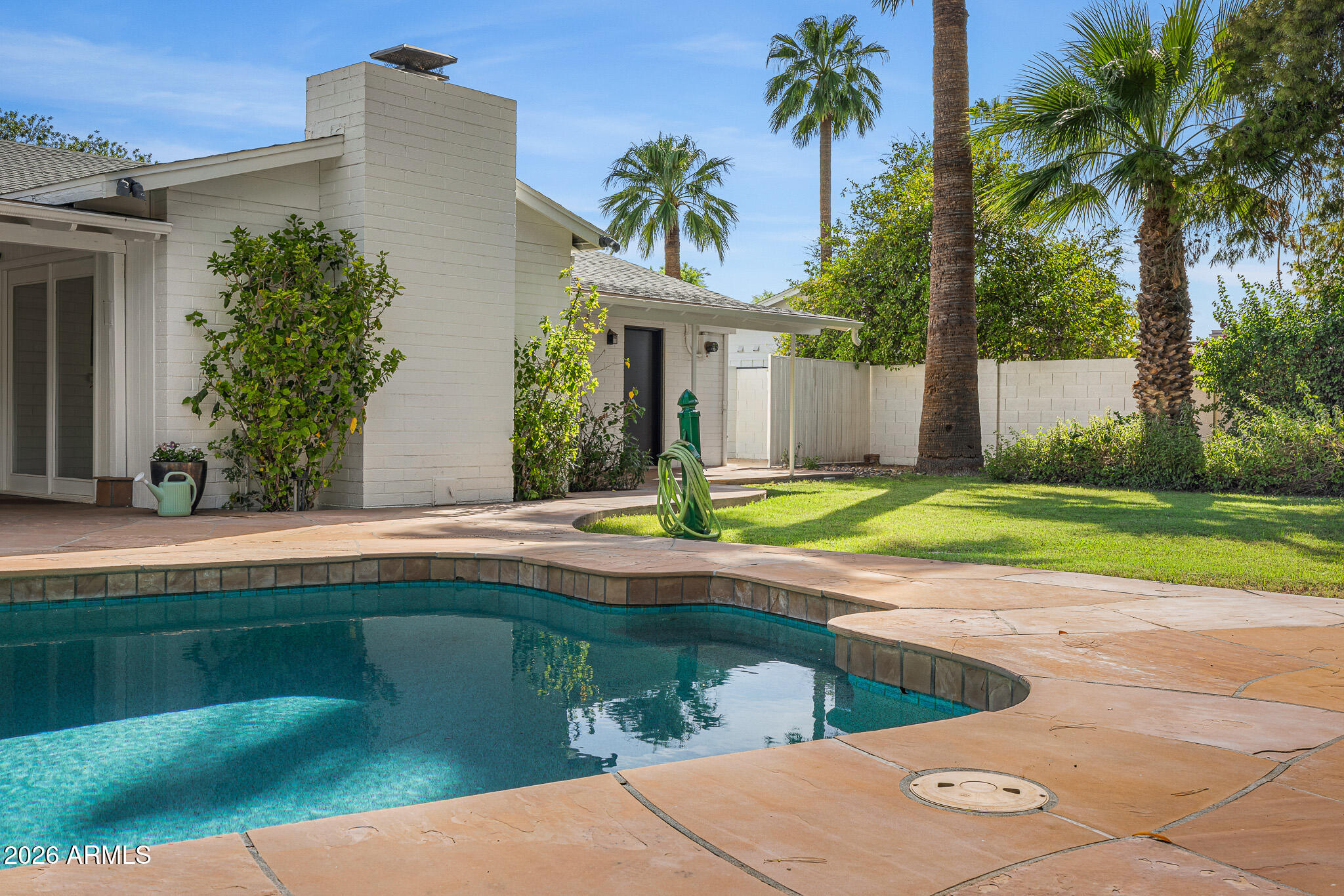 3336 E Mariposa Street