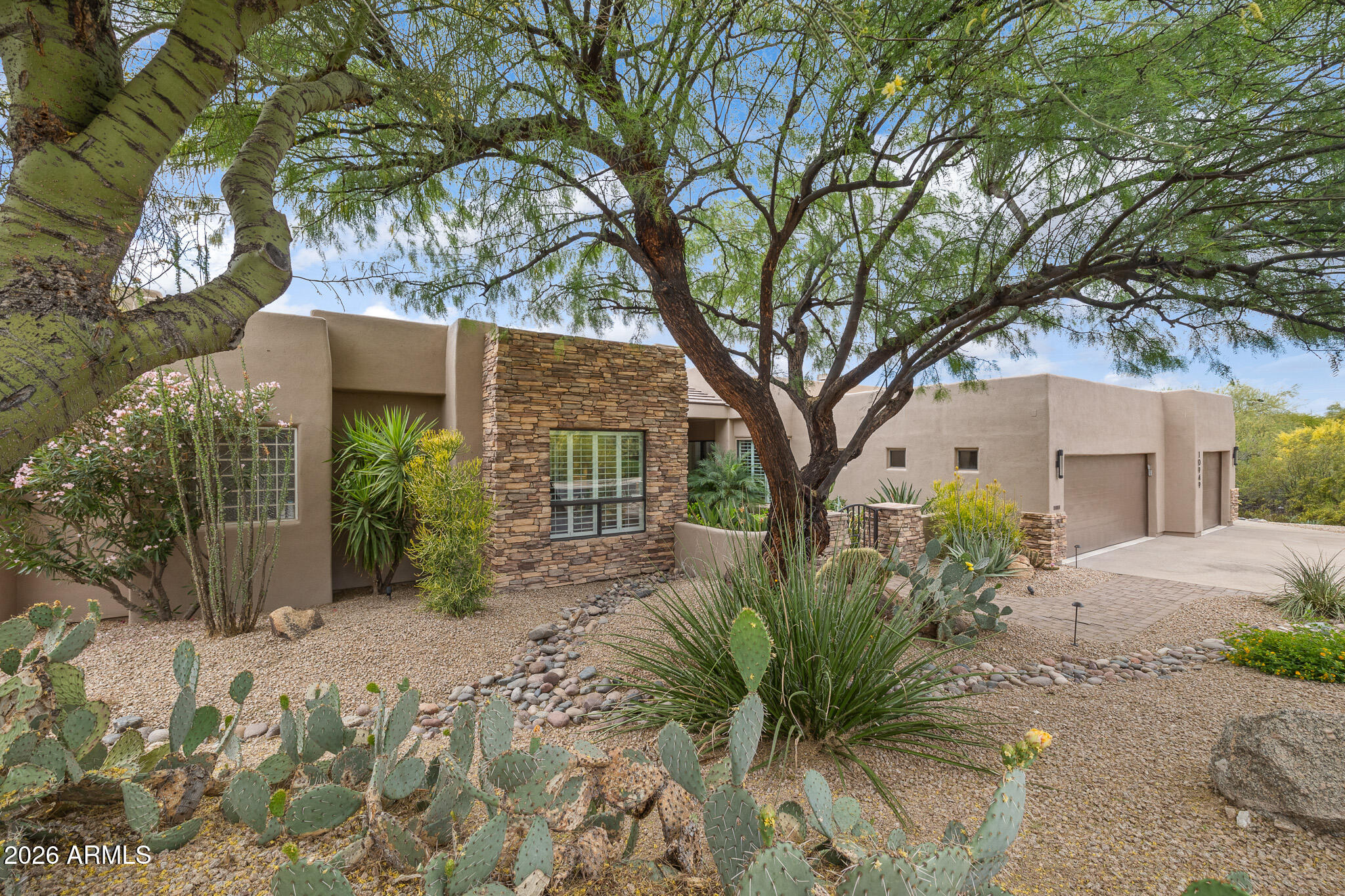 10949 E DALE Lane