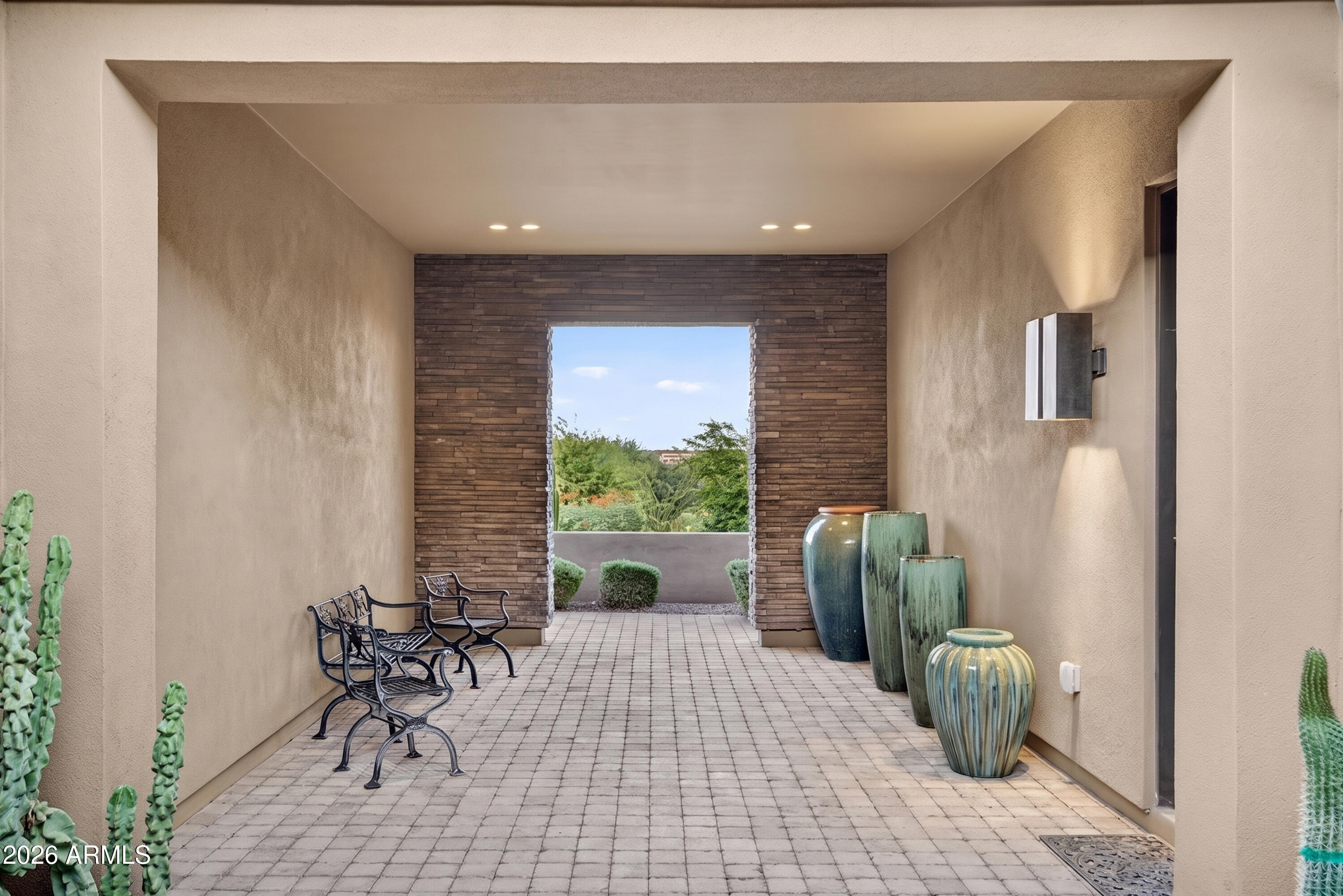 11605 E DESERT HOLLY Drive