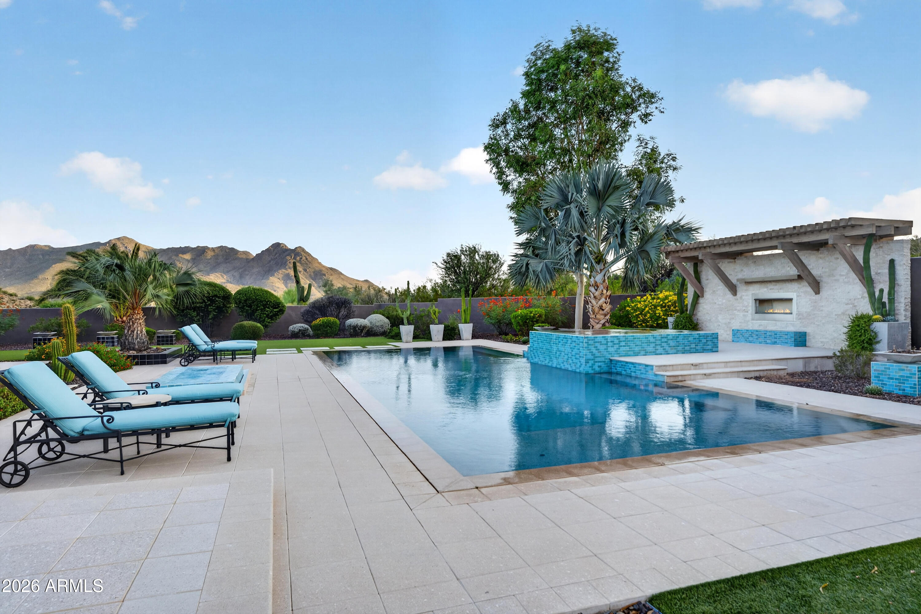11605 E DESERT HOLLY Drive