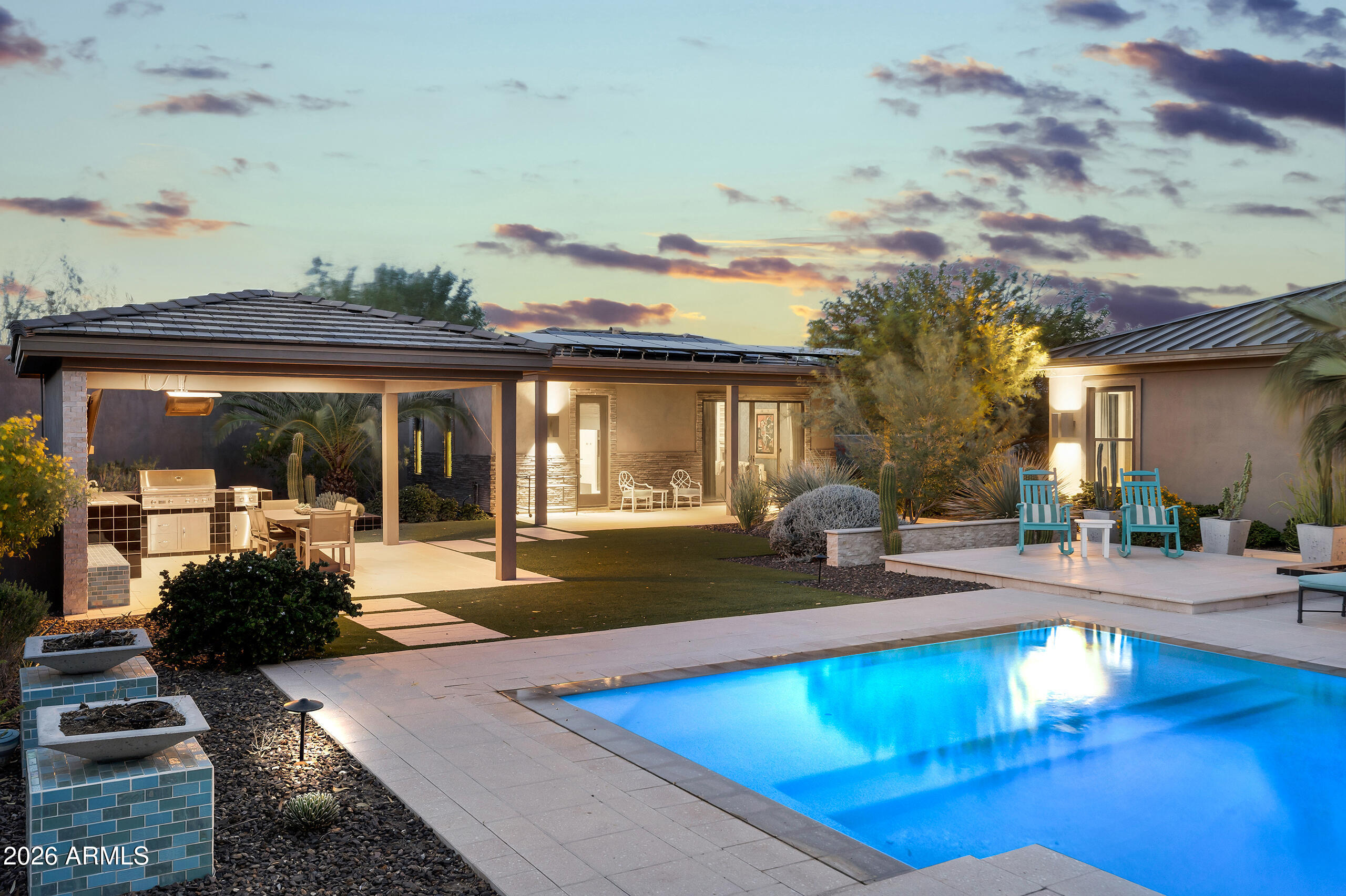 11605 E DESERT HOLLY Drive