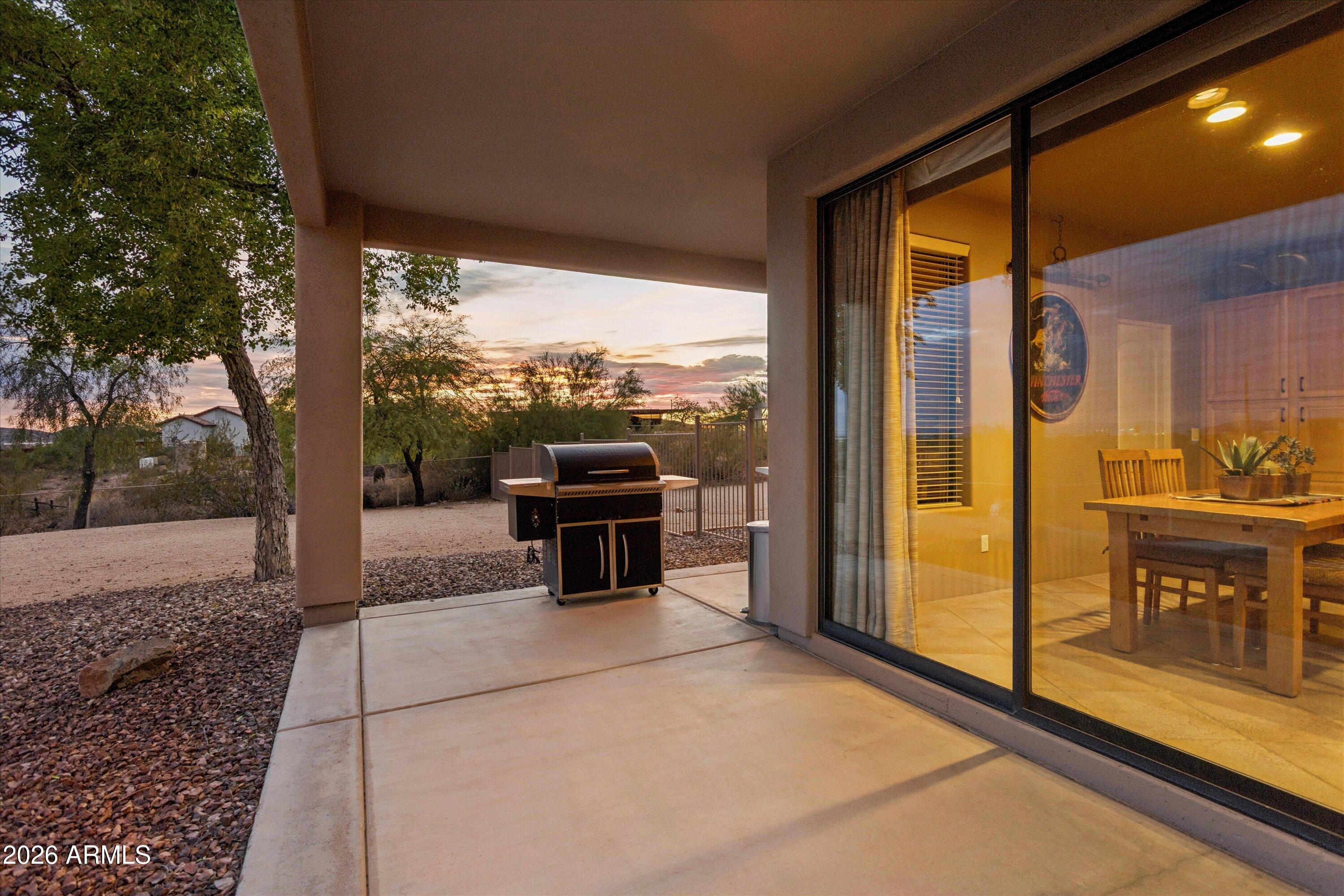 205 W QUARTZ ROCK Road