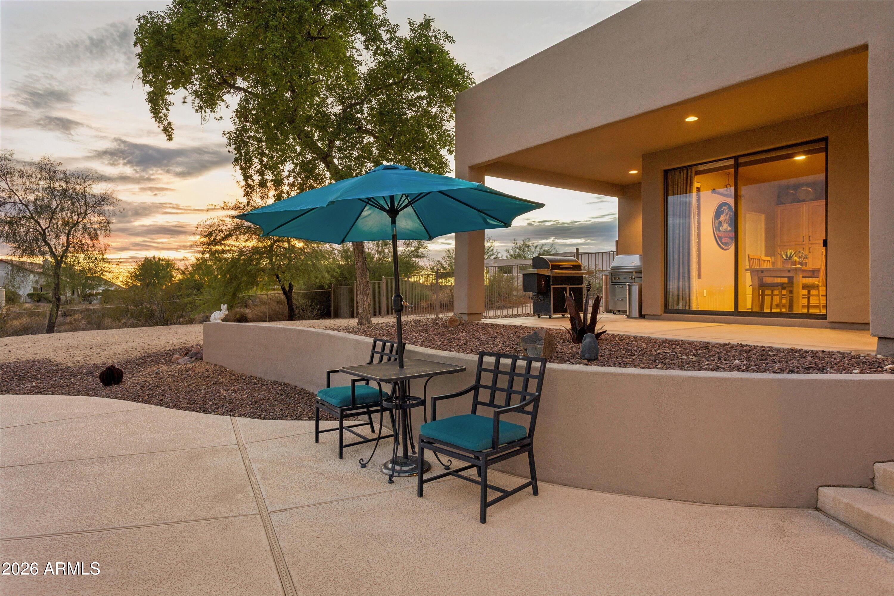 205 W QUARTZ ROCK Road