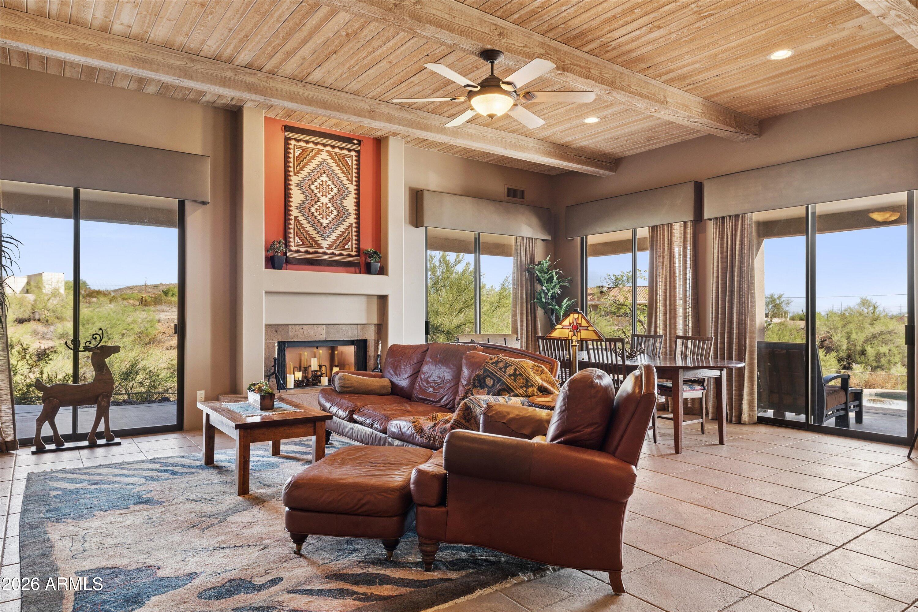 205 W QUARTZ ROCK Road