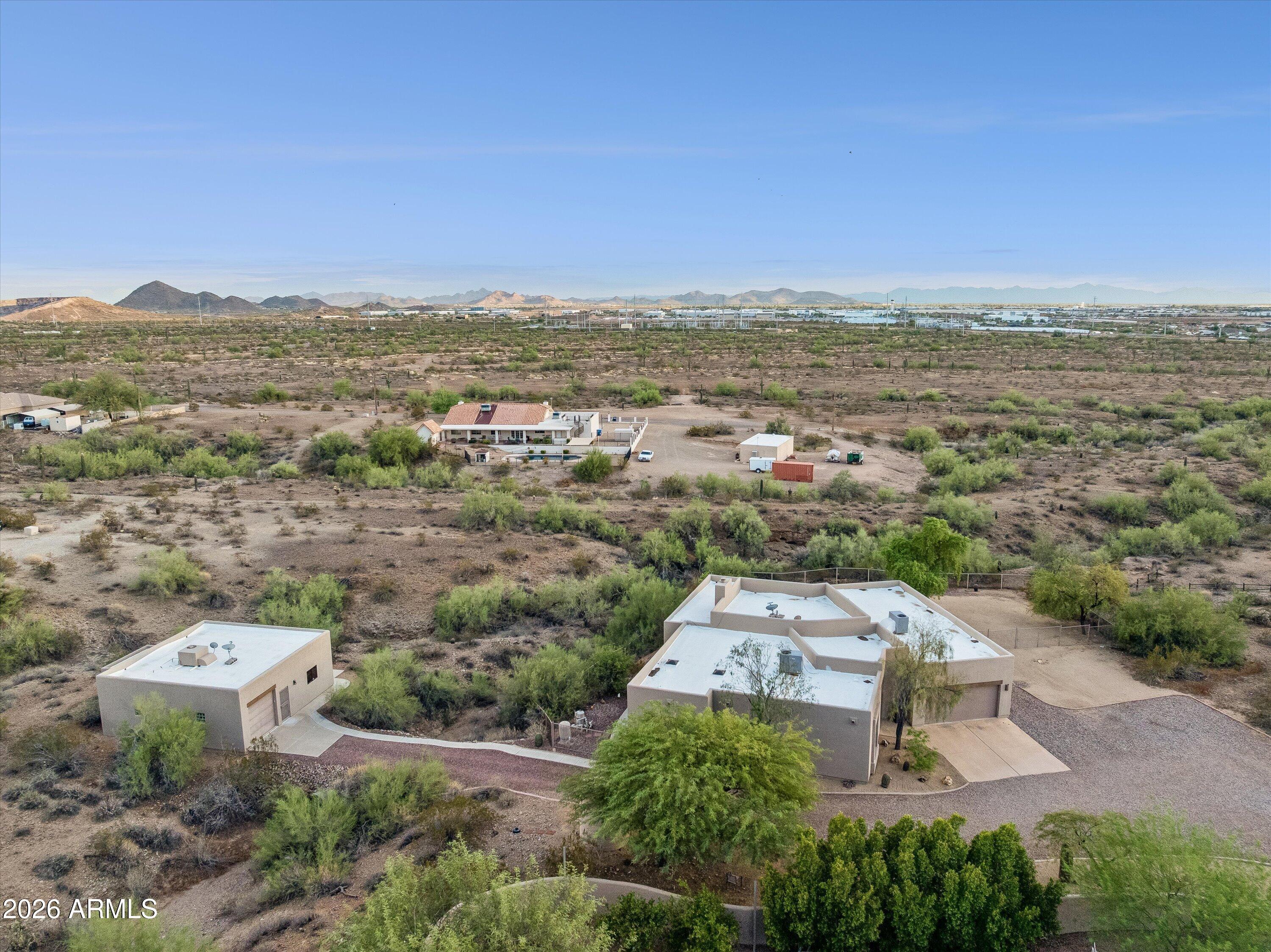 205 W QUARTZ ROCK Road