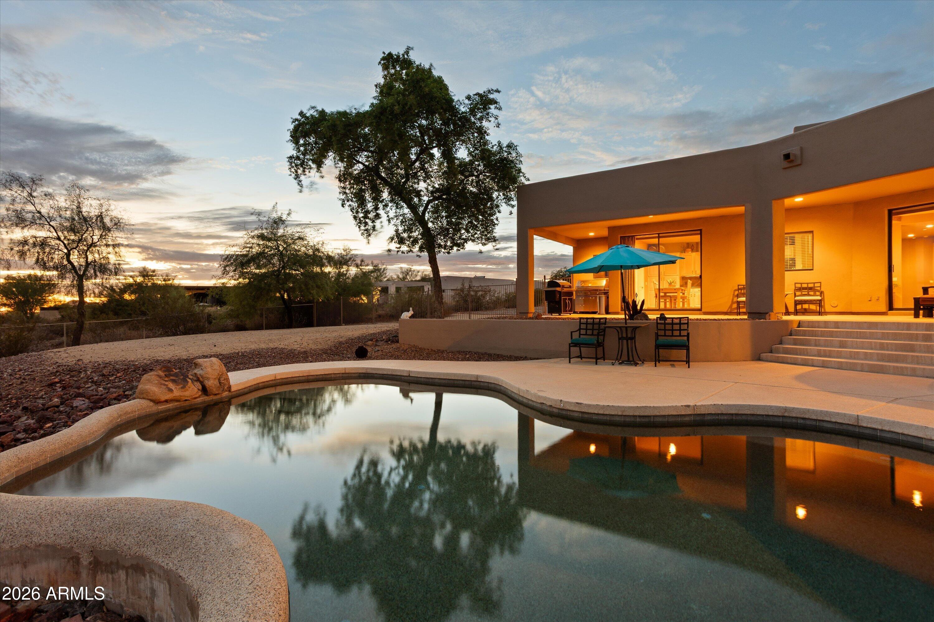 205 W QUARTZ ROCK Road