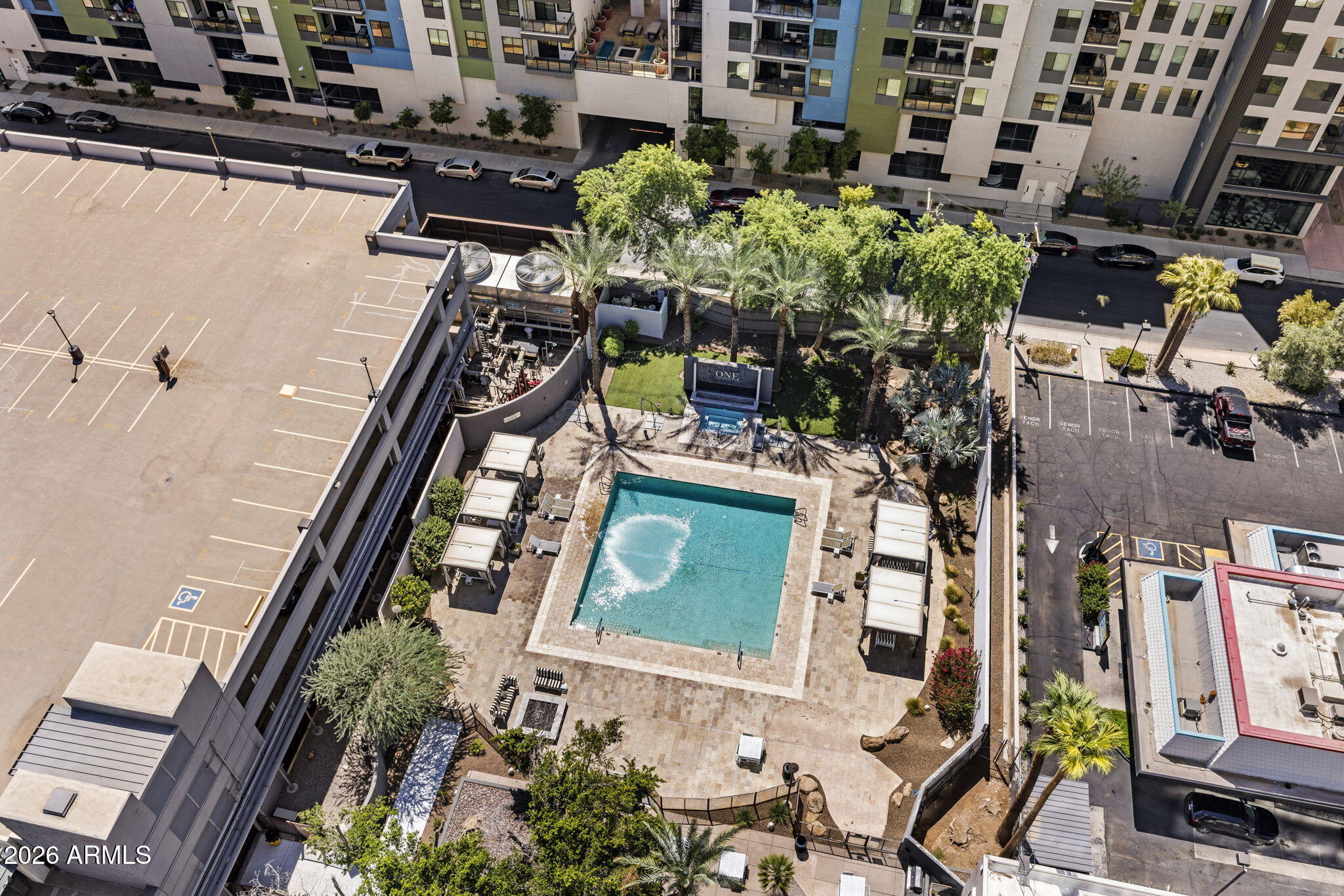 1 E LEXINGTON Avenue 1502