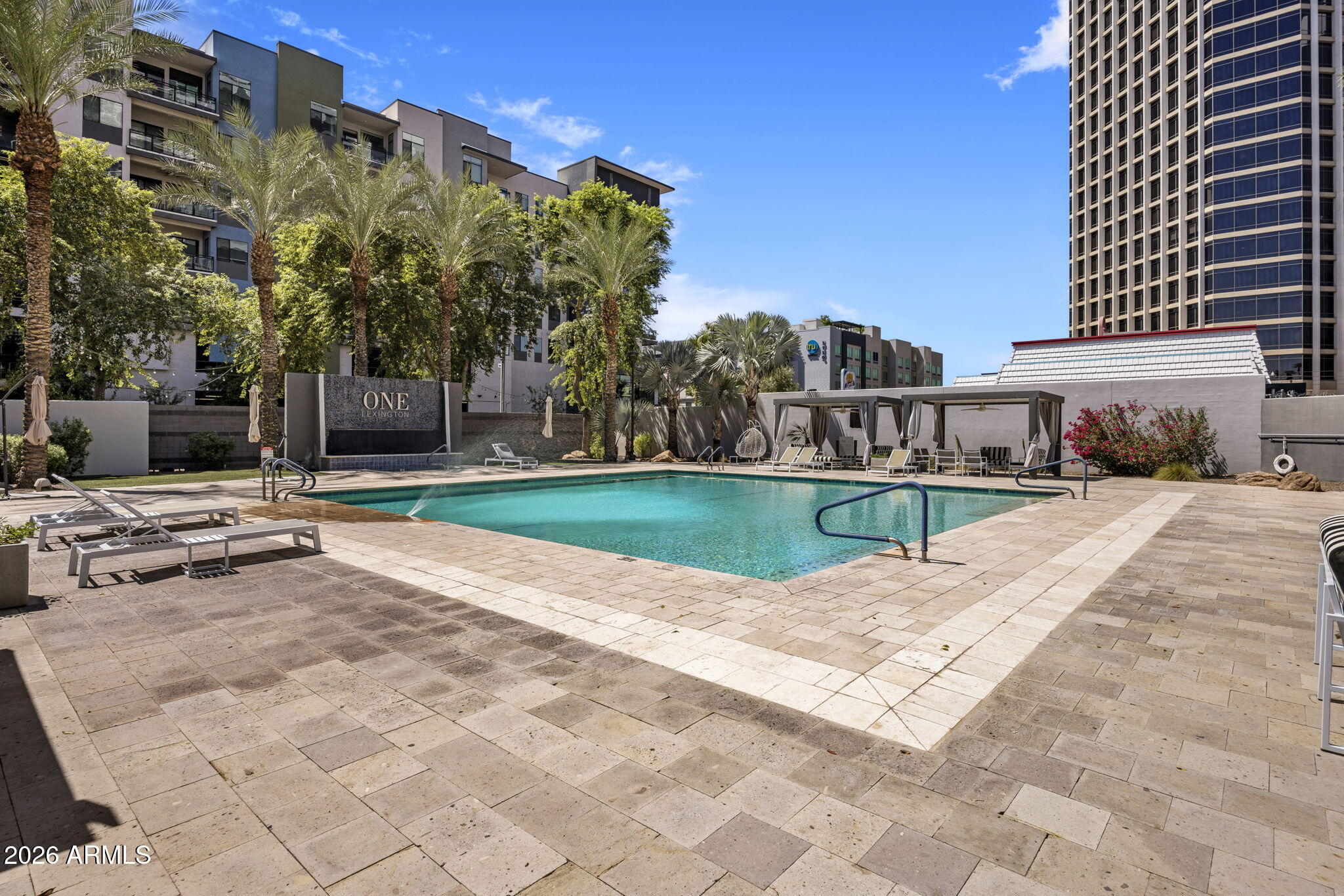 1 E LEXINGTON Avenue 1502