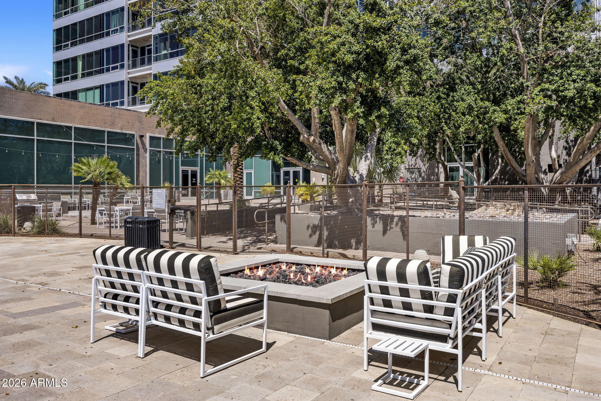 1 E LEXINGTON Avenue 1502