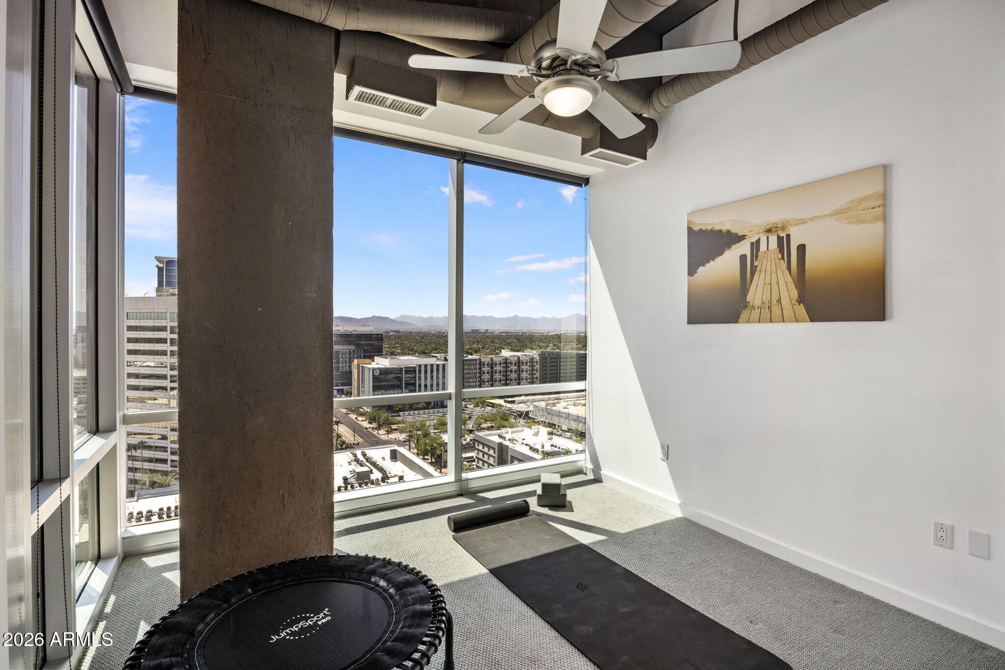 1 E LEXINGTON Avenue 1502