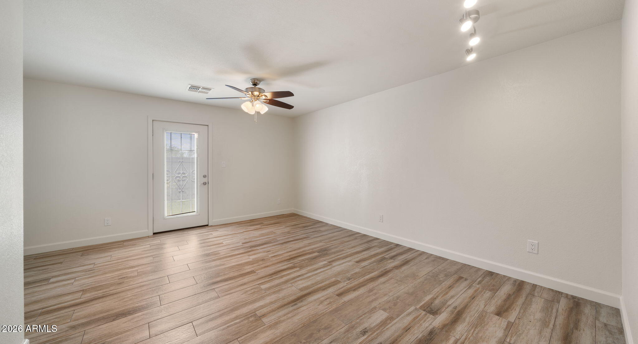 2255 E PIESTEWA PEAK Drive