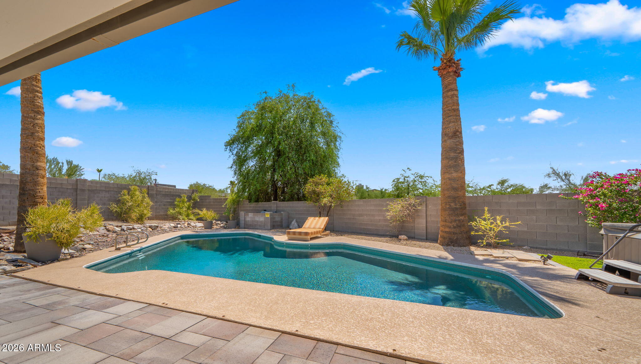2255 E PIESTEWA PEAK Drive