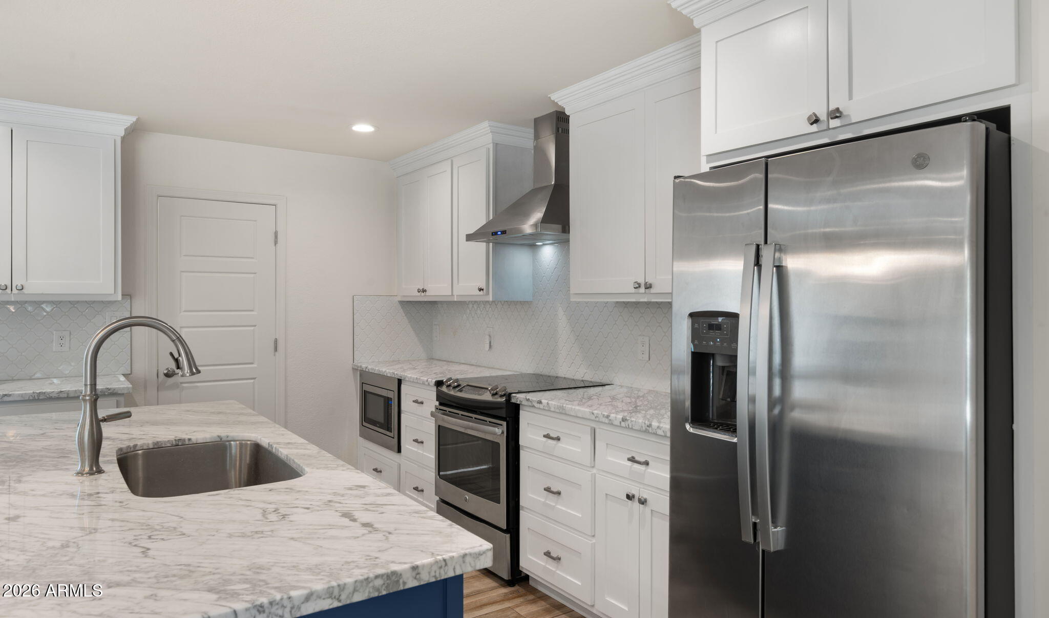 2255 E PIESTEWA PEAK Drive