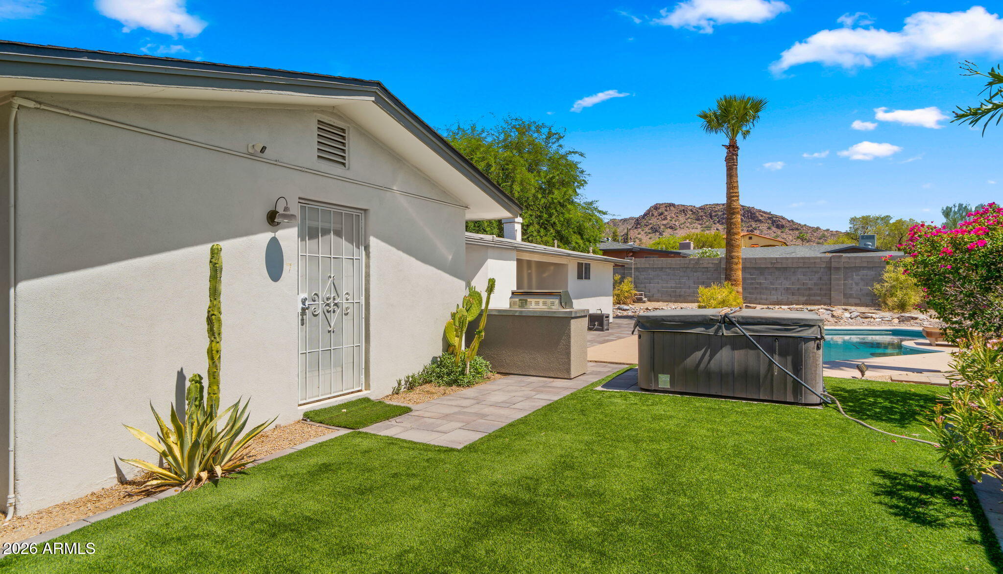 2255 E PIESTEWA PEAK Drive