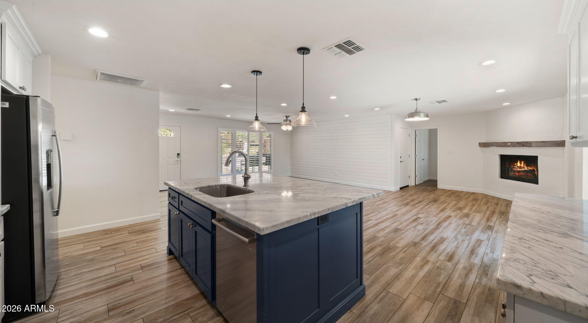2255 E PIESTEWA PEAK Drive