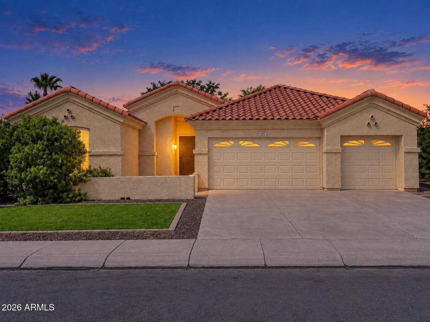 770 W CHERRYWOOD Drive