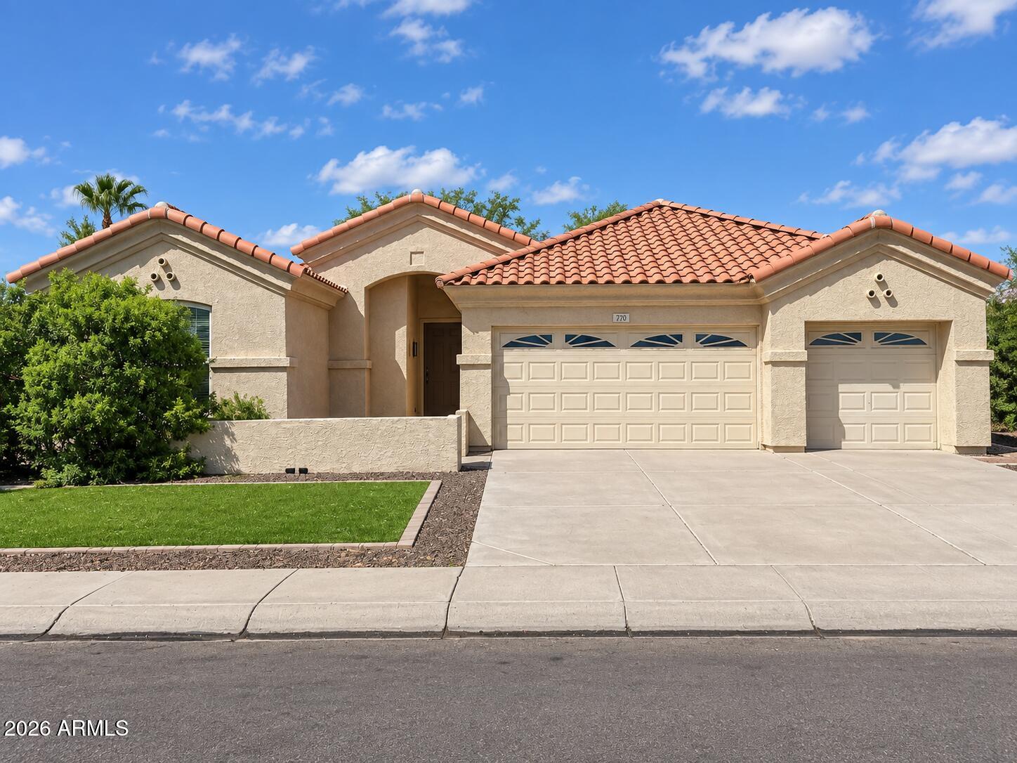 770 W CHERRYWOOD Drive