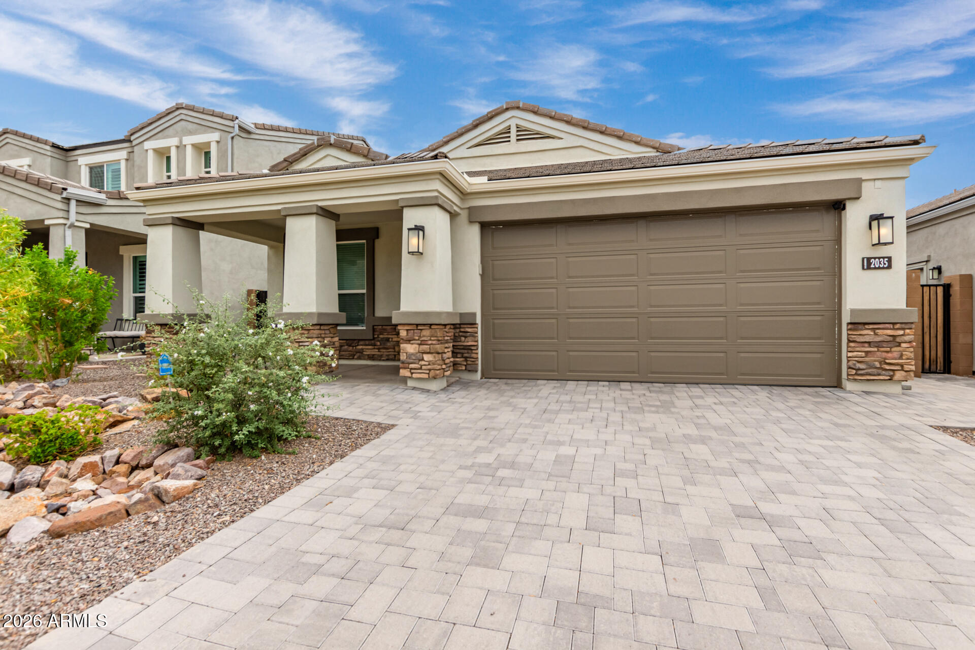 2035 E NORTHWOOD Drive