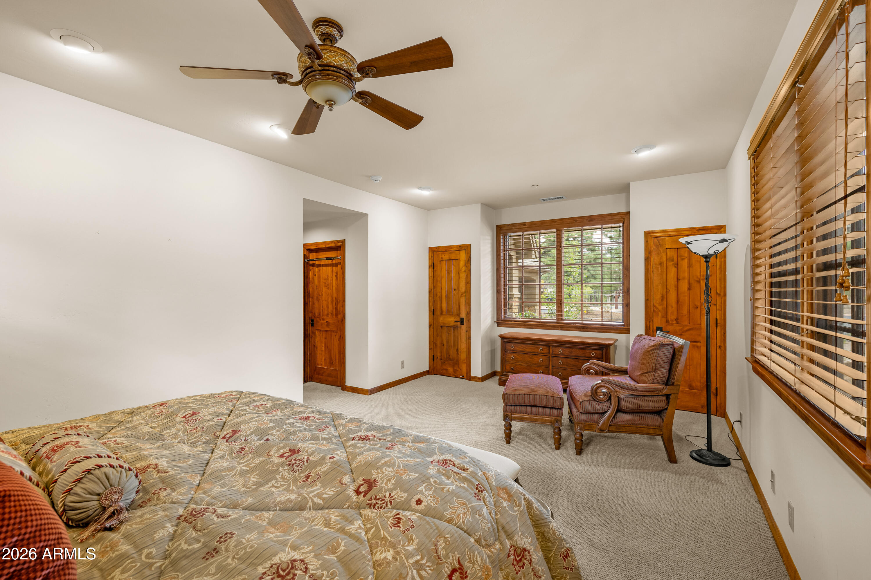 1712 E TRADE WINDS Court