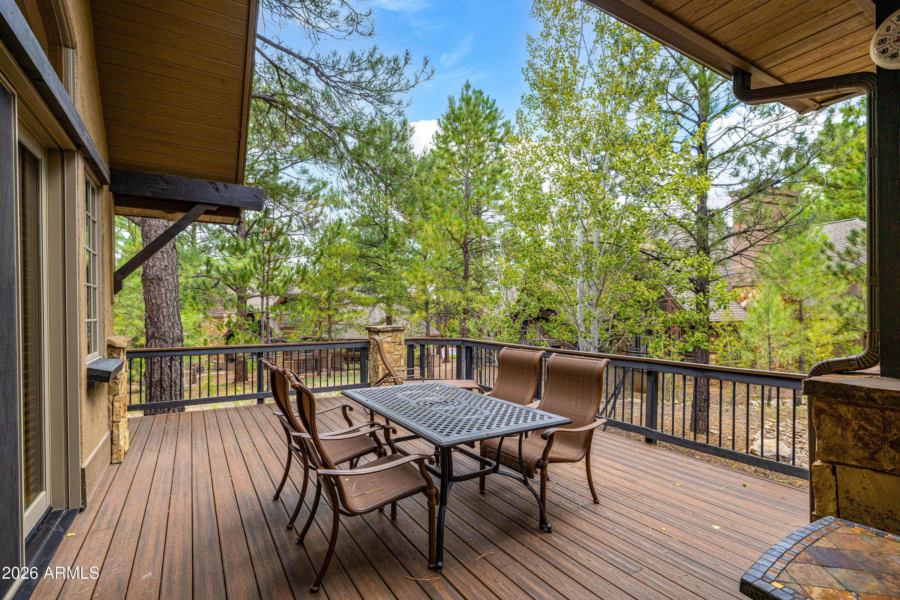 1712 E TRADE WINDS Court