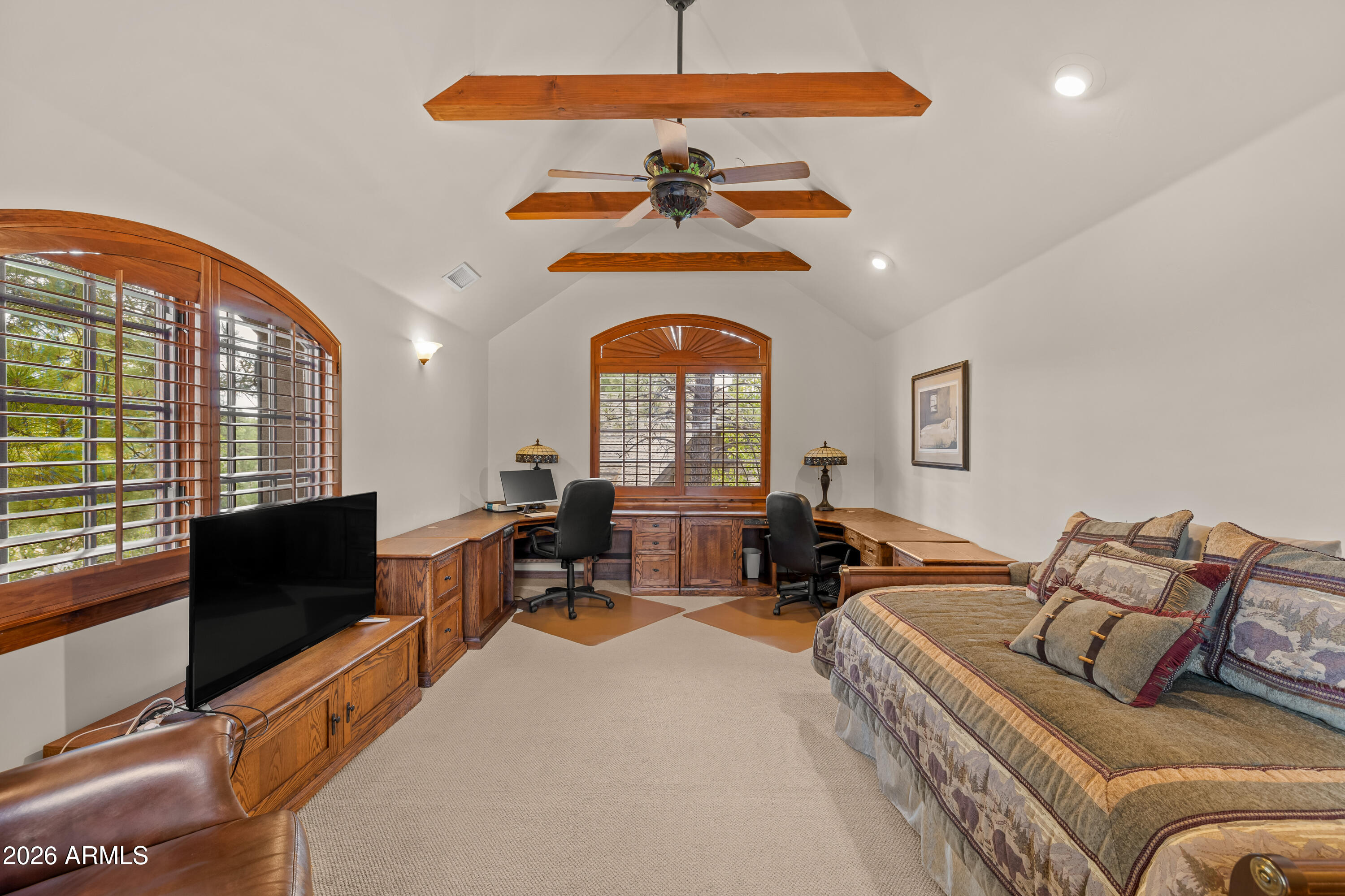 1712 E TRADE WINDS Court