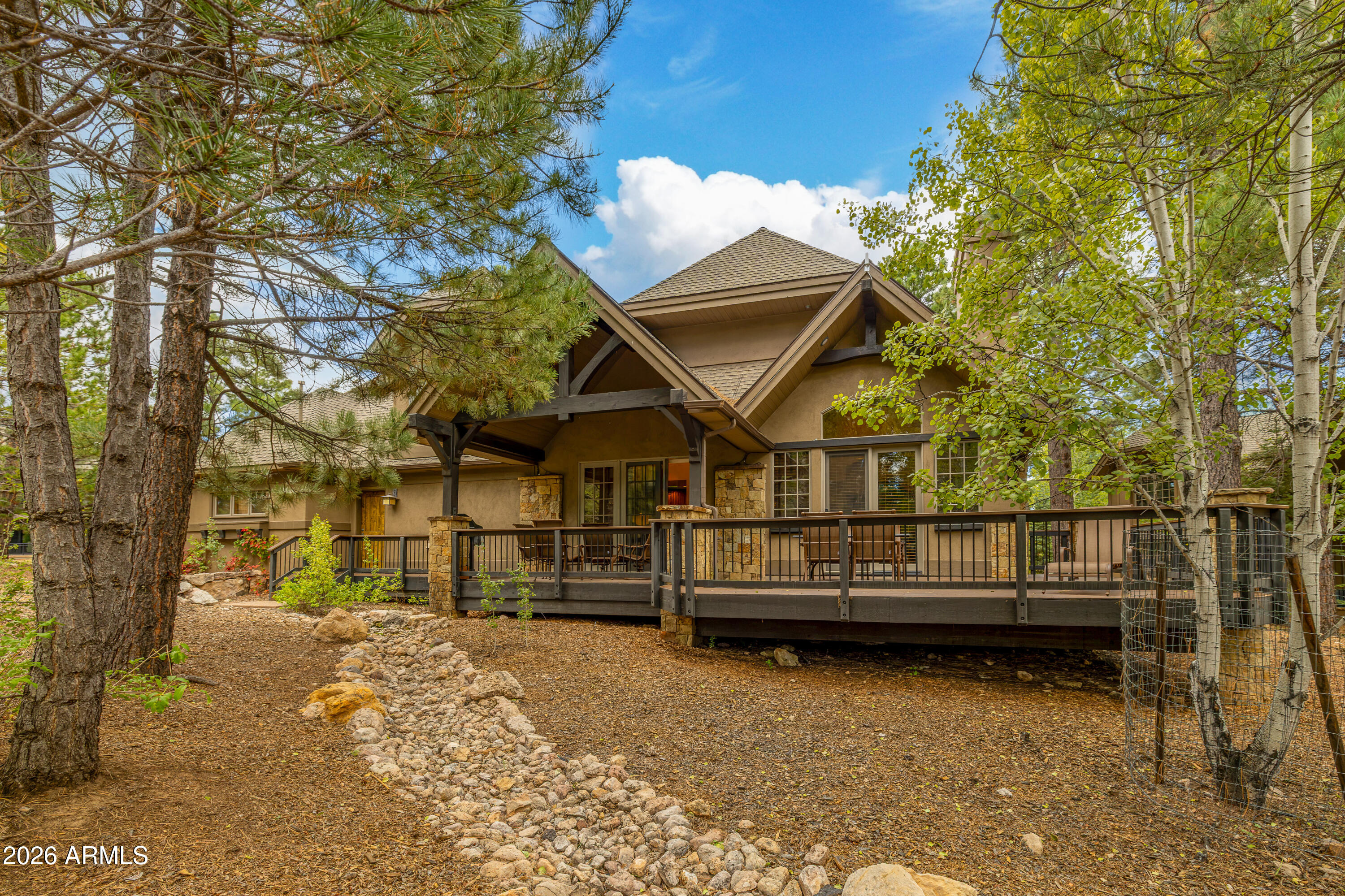 1712 E TRADE WINDS Court