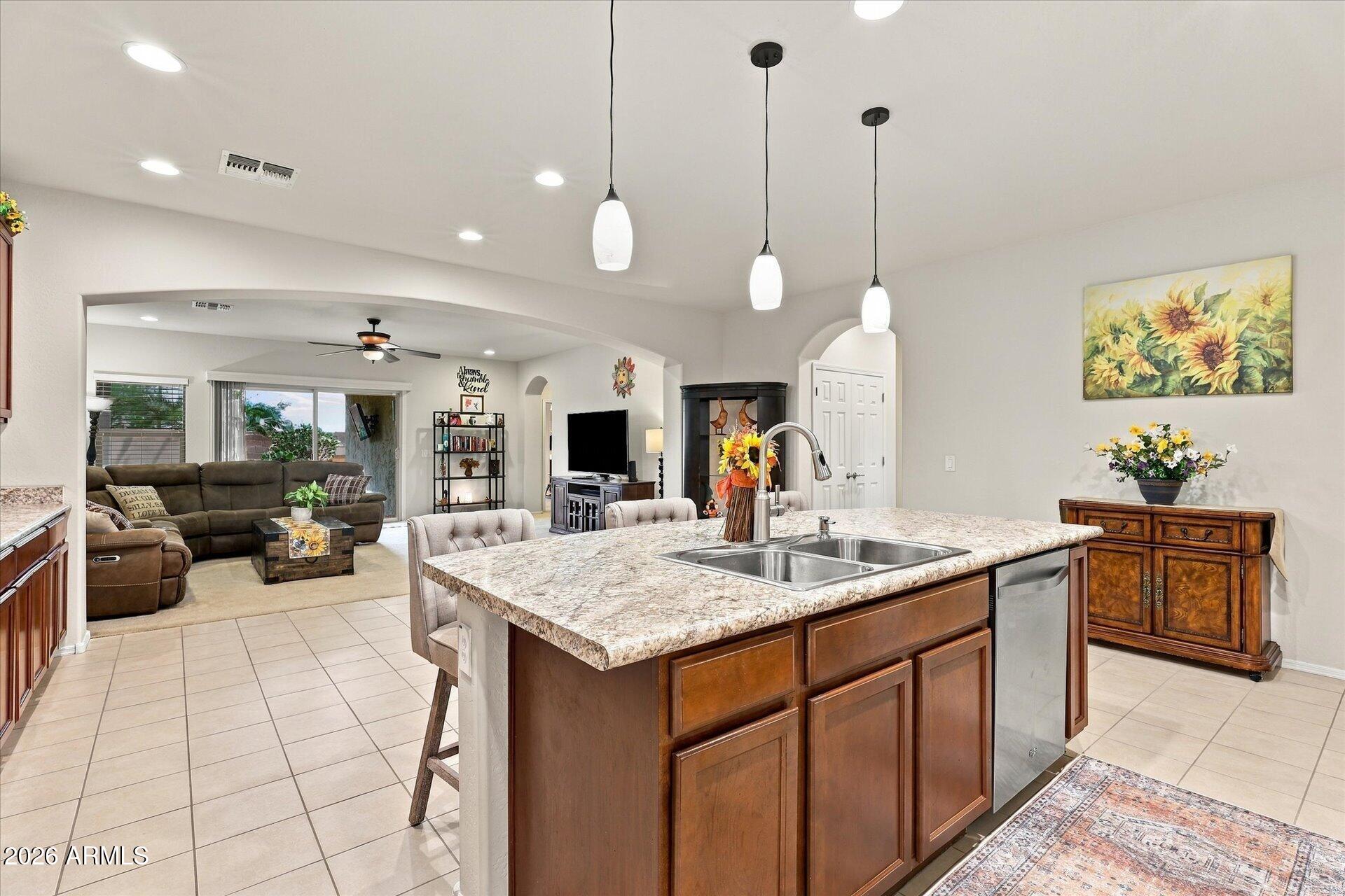 5381 W VICTORY Way