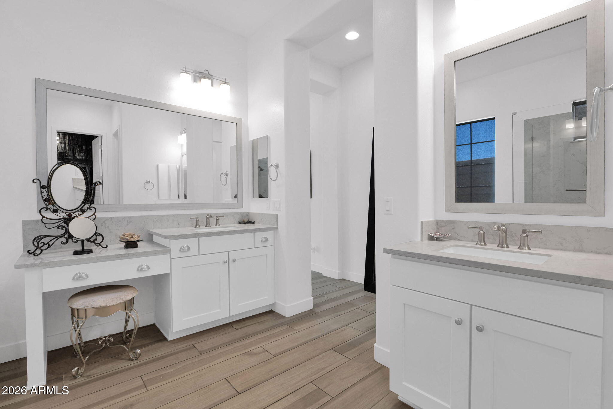 16514 S 7TH Place