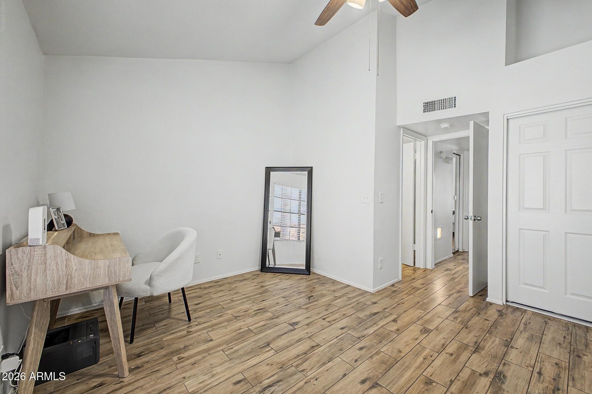 5704 E AIRE LIBRE Avenue 1102