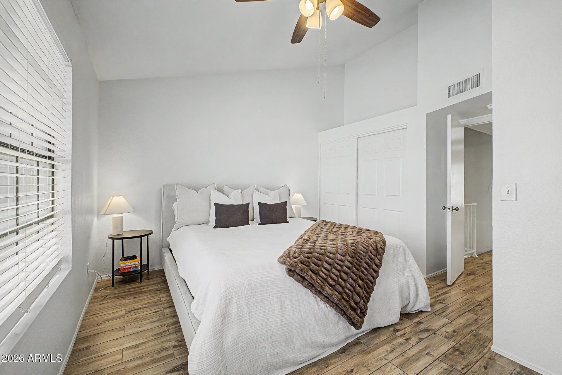 5704 E AIRE LIBRE Avenue 1102