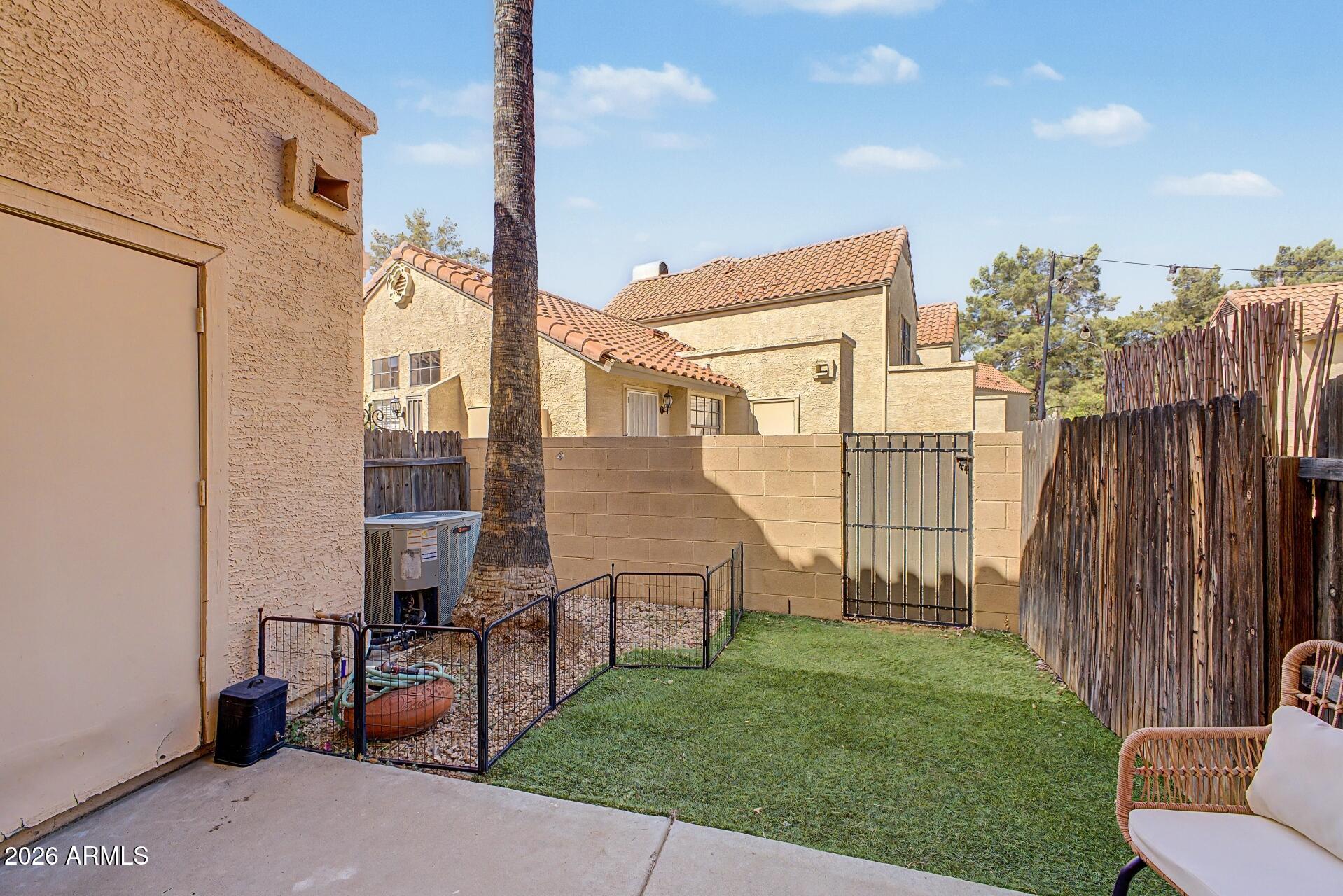 5704 E AIRE LIBRE Avenue 1102