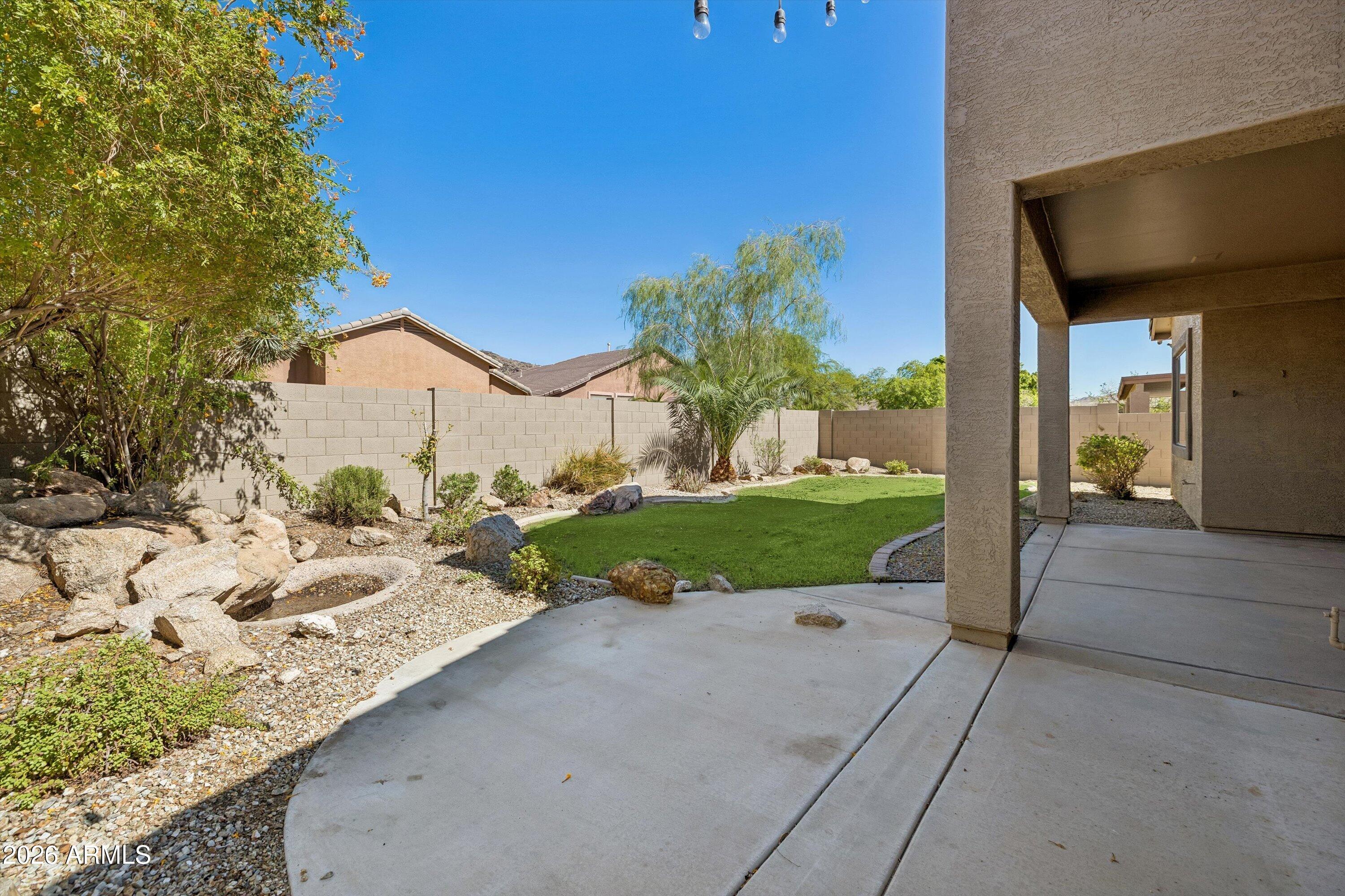 8364 W MOLLY Lane