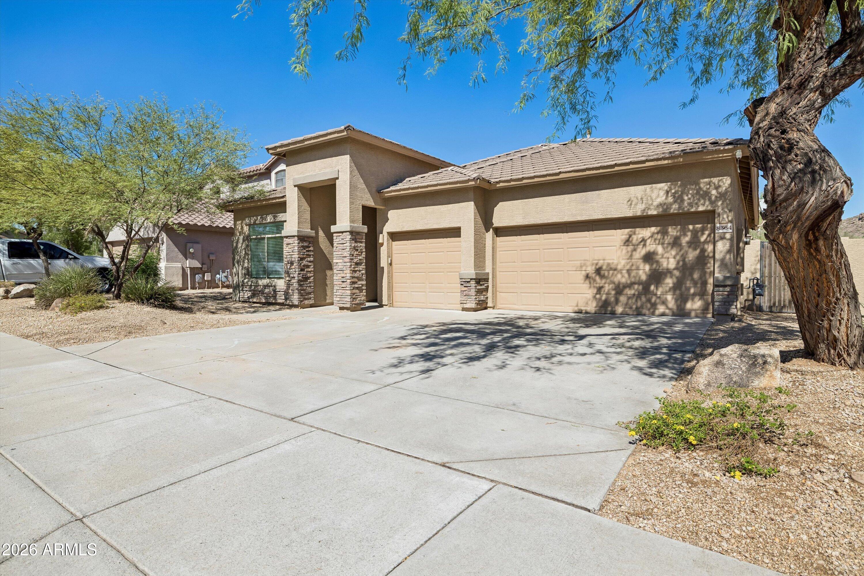 8364 W MOLLY Lane