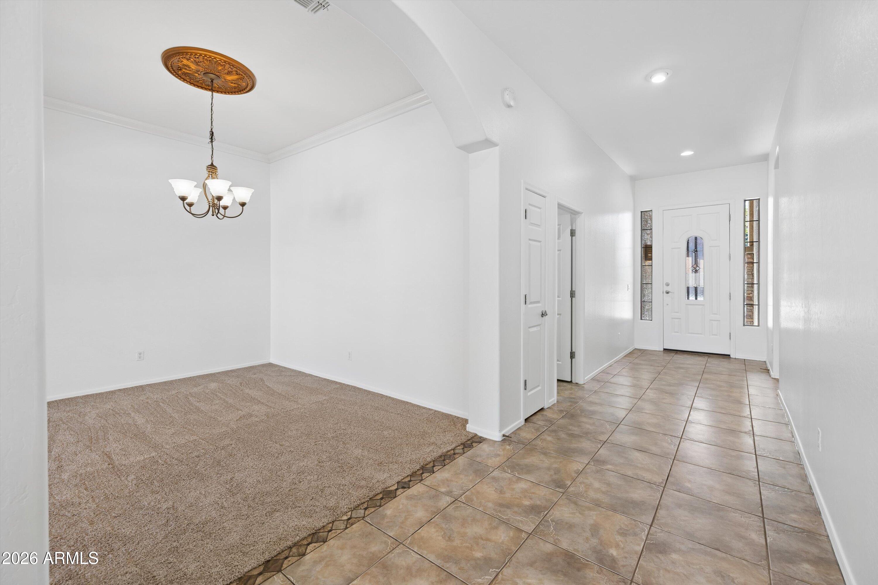 8364 W MOLLY Lane