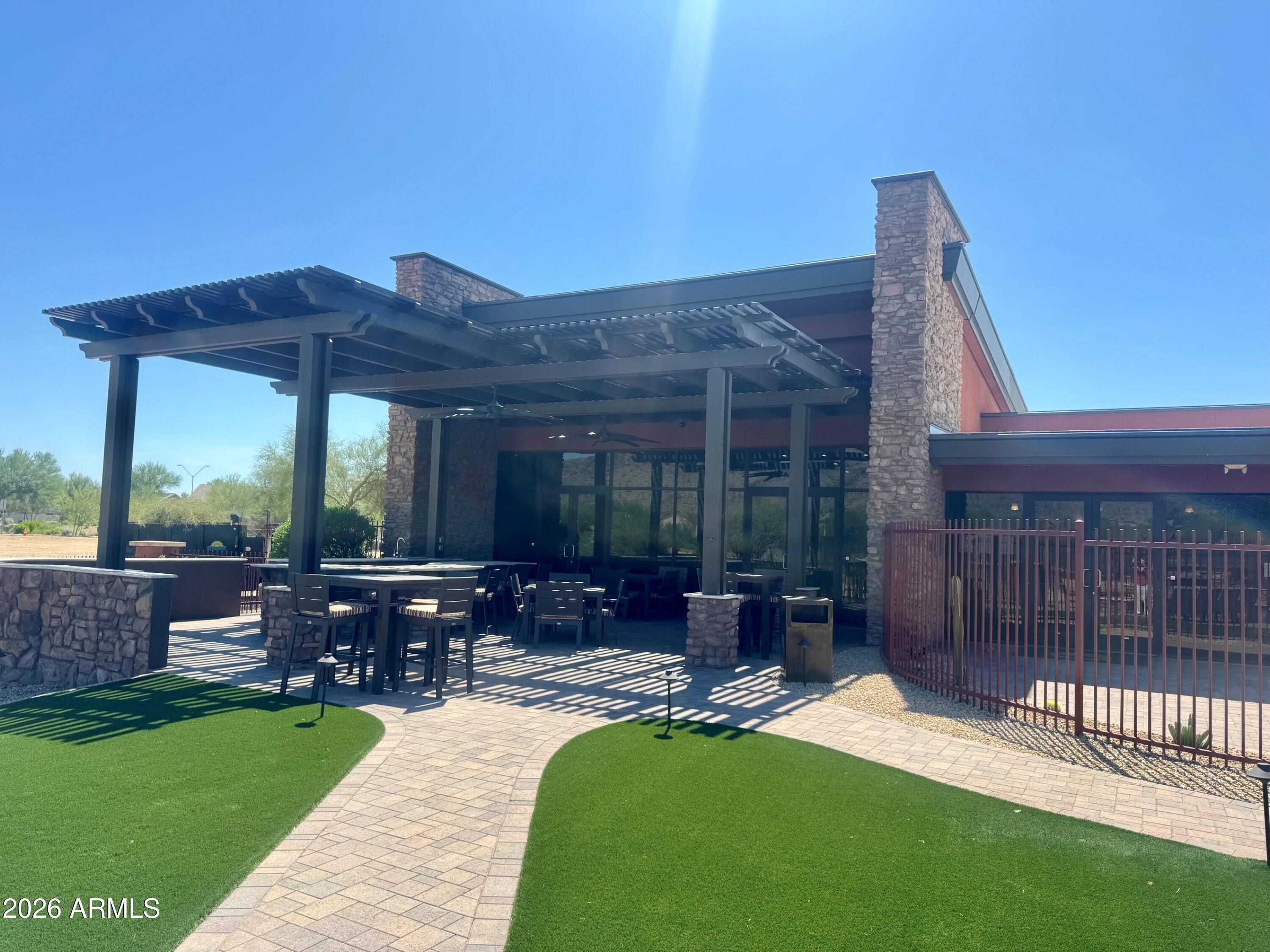 8364 W MOLLY Lane