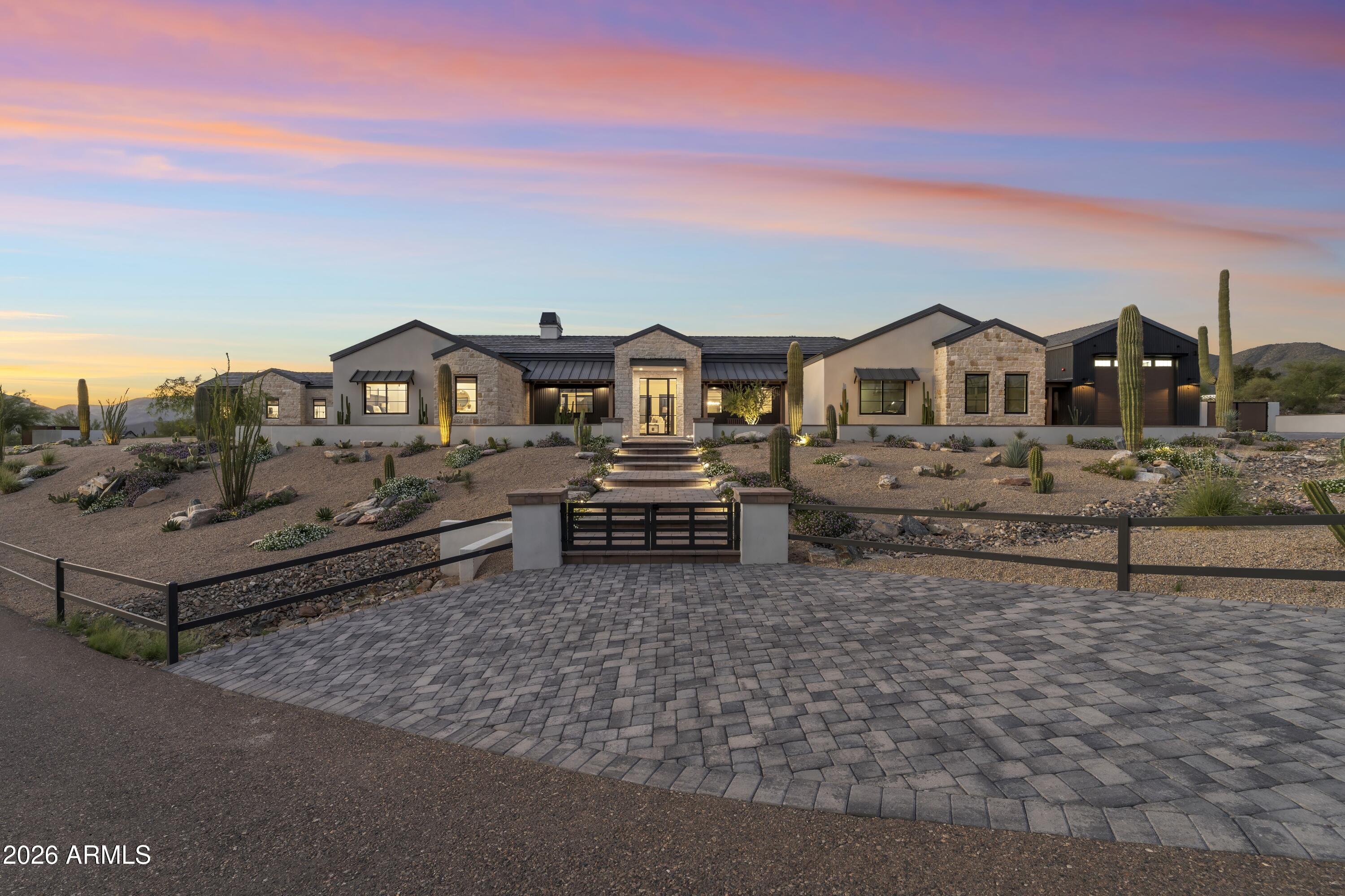 7632 E Grapevine Road