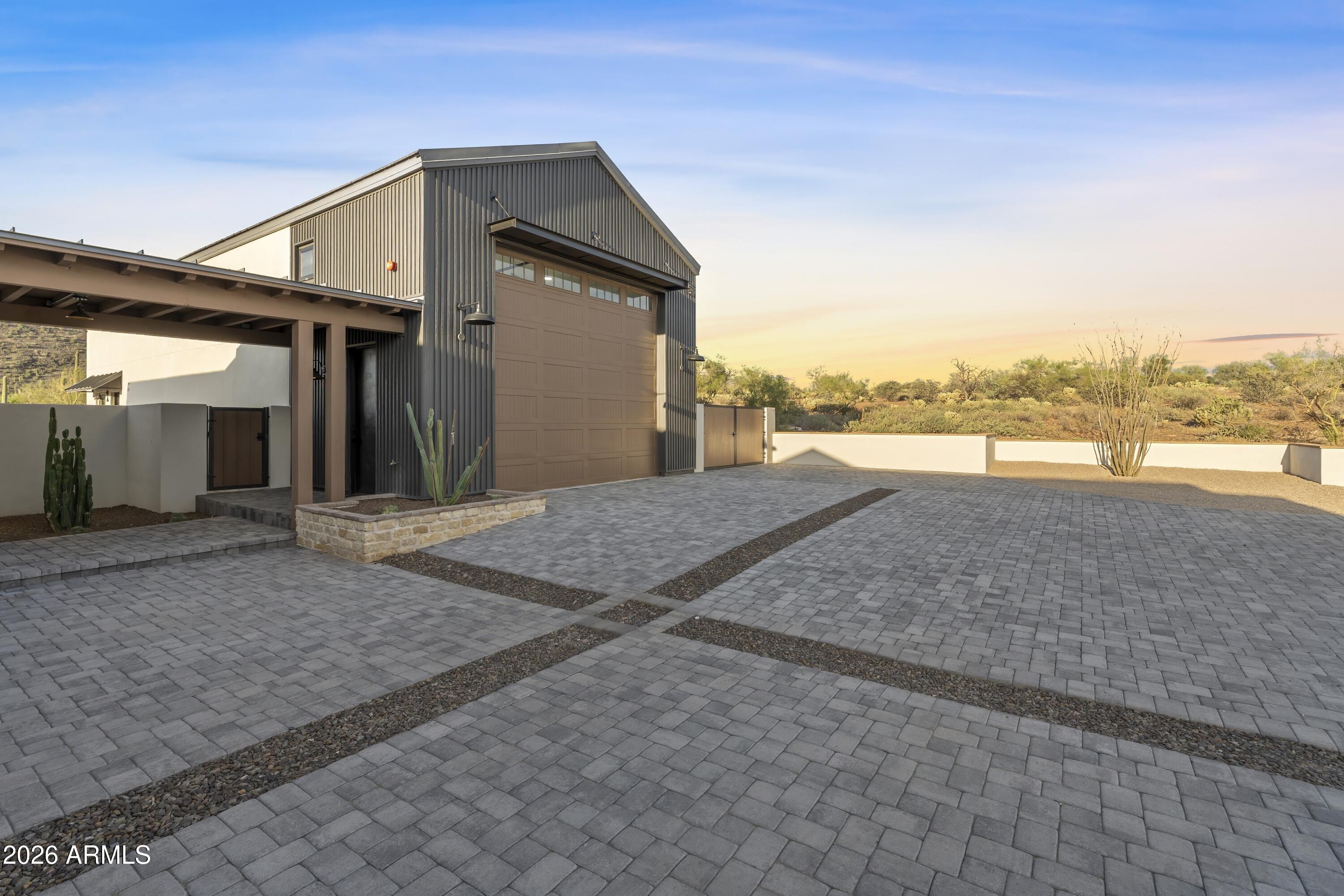 7632 E Grapevine Road