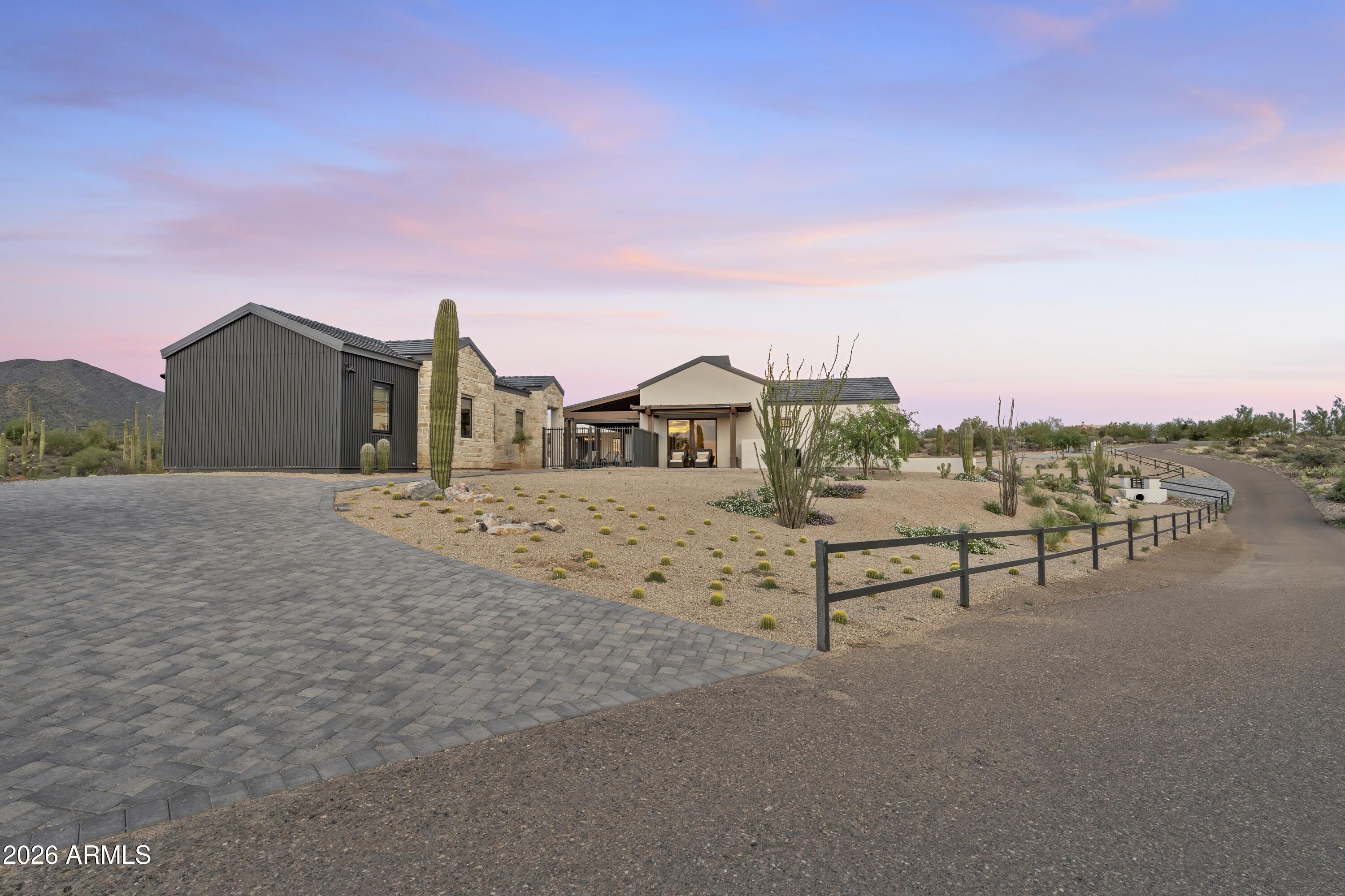 7632 E Grapevine Road