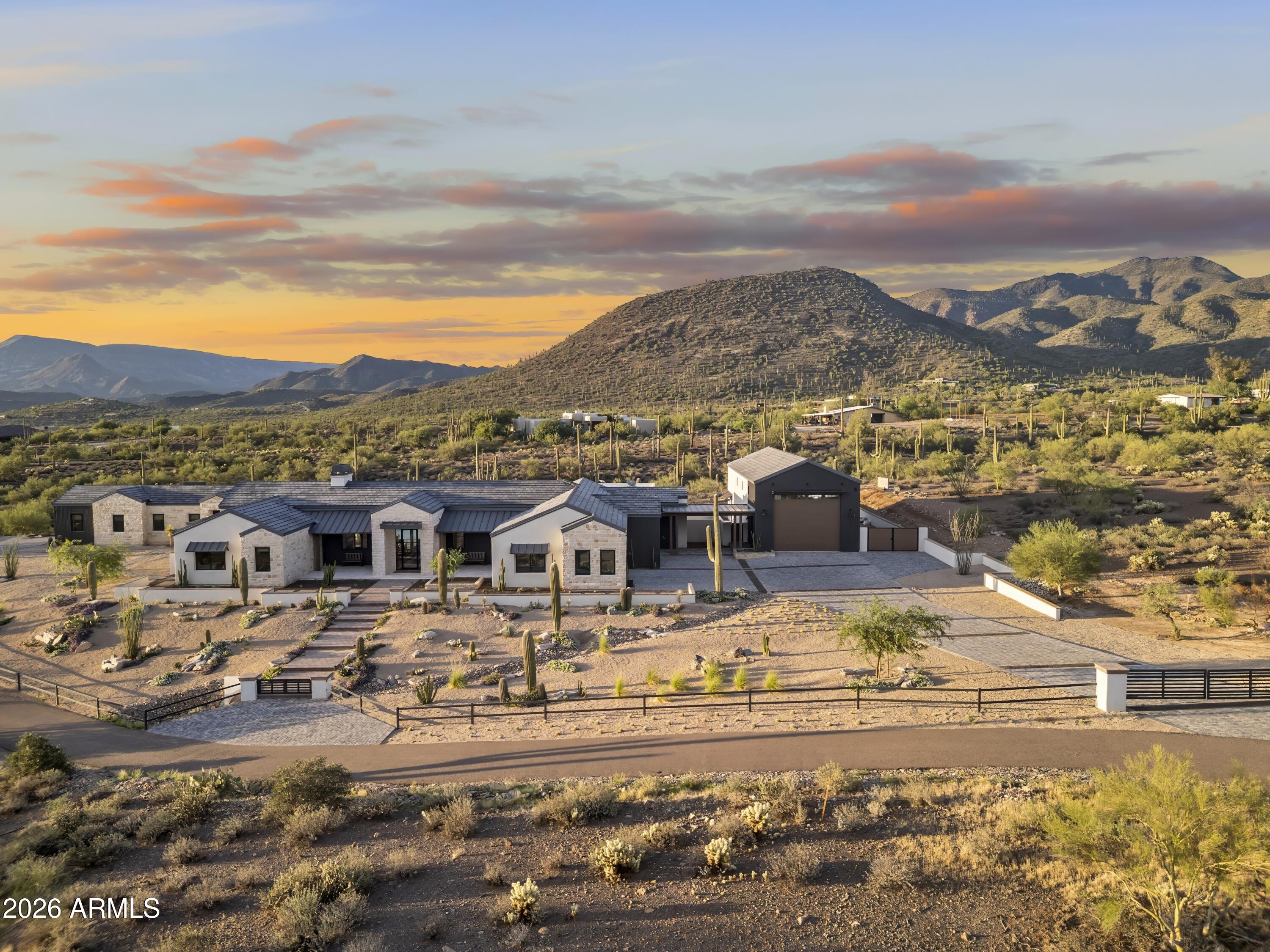 7632 E Grapevine Road