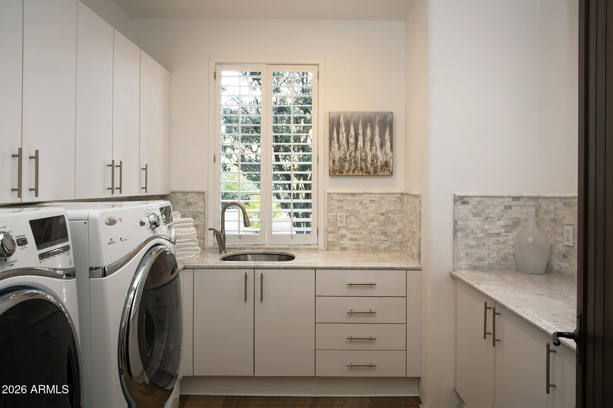10040 E HAPPY VALLEY Road 598