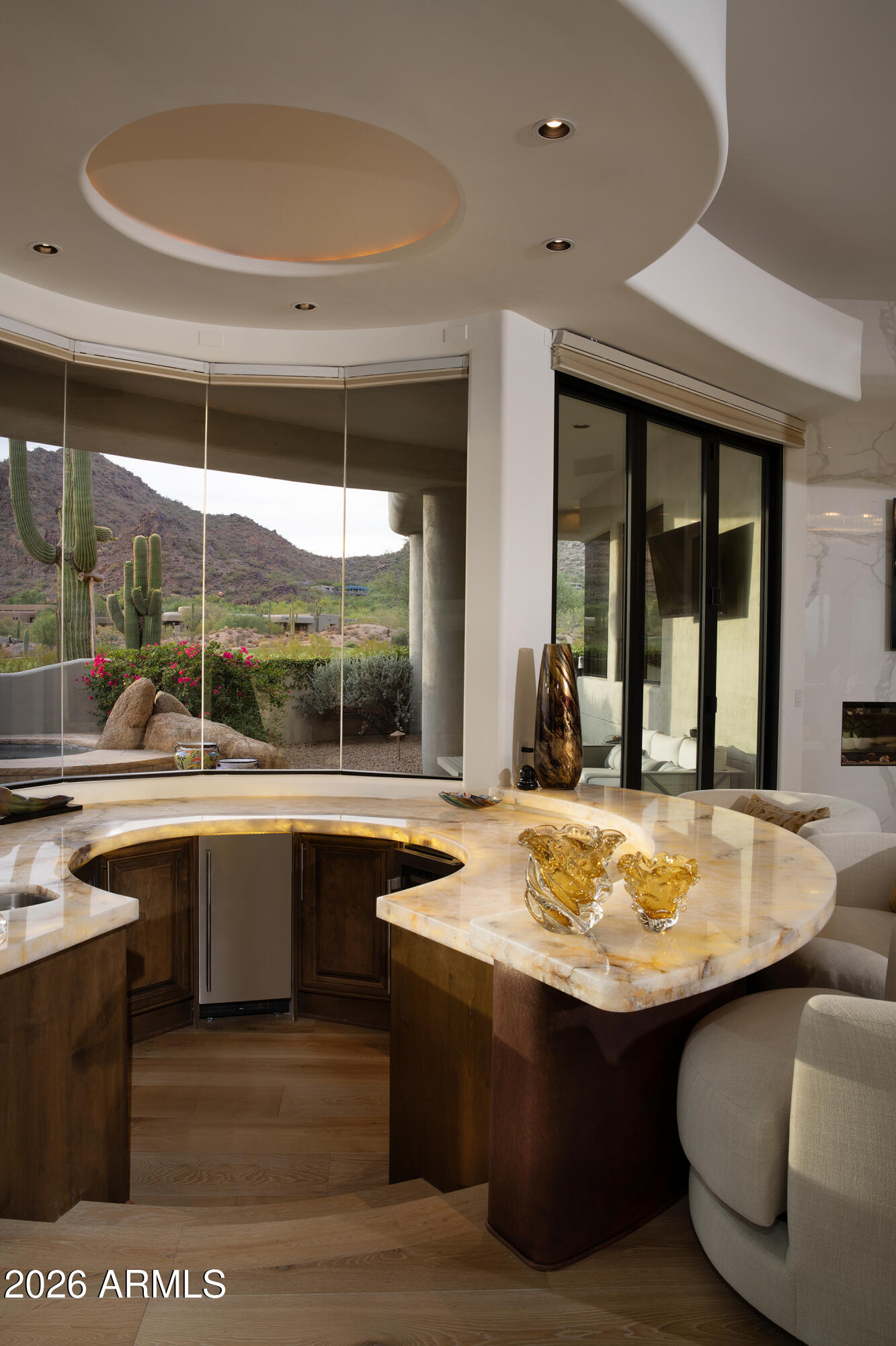 10040 E HAPPY VALLEY Road 598