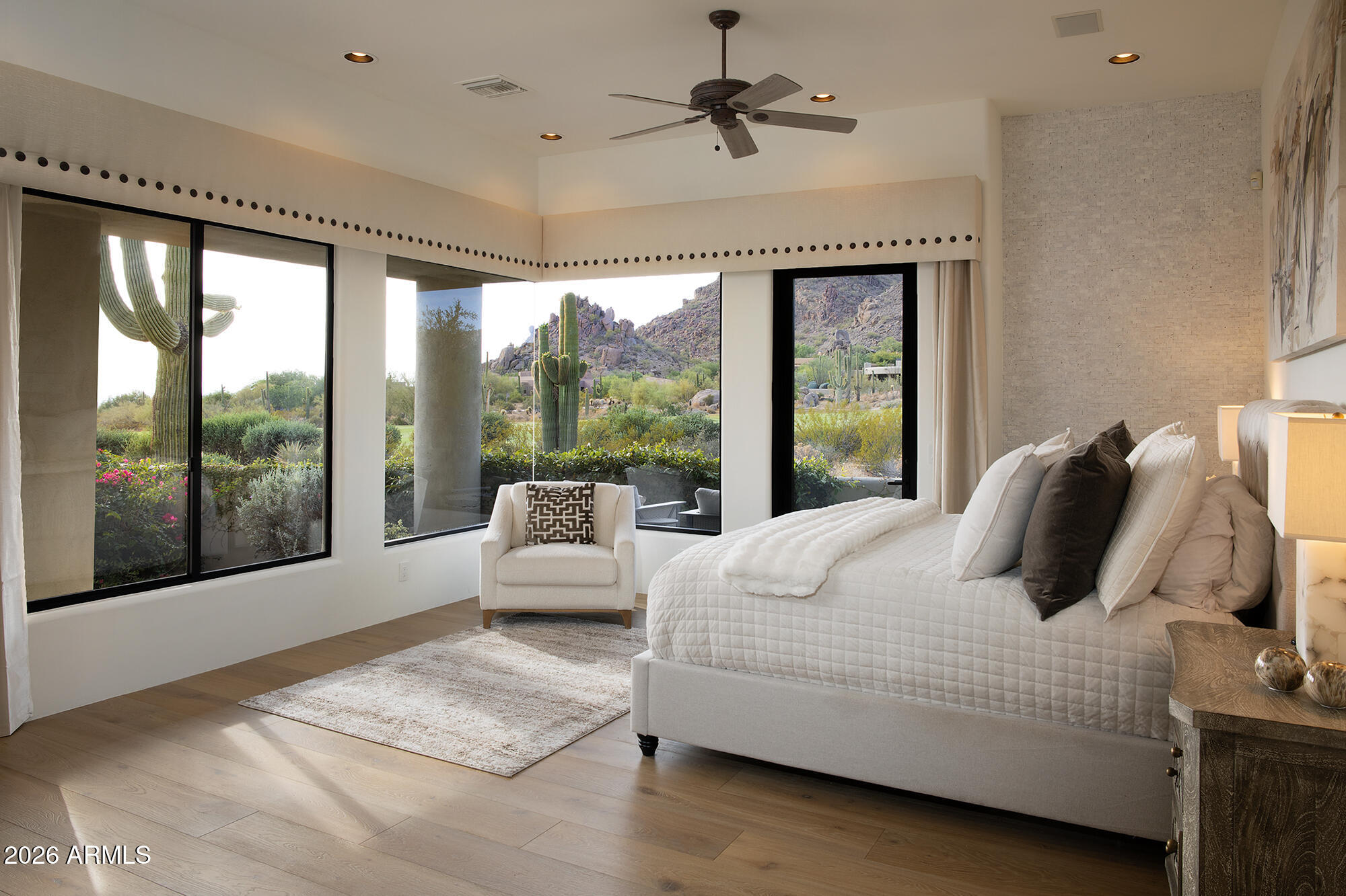 10040 E HAPPY VALLEY Road 598